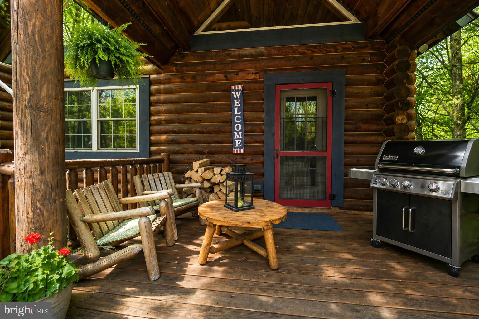 YELLOWSTONE VILLAGE - Residential
