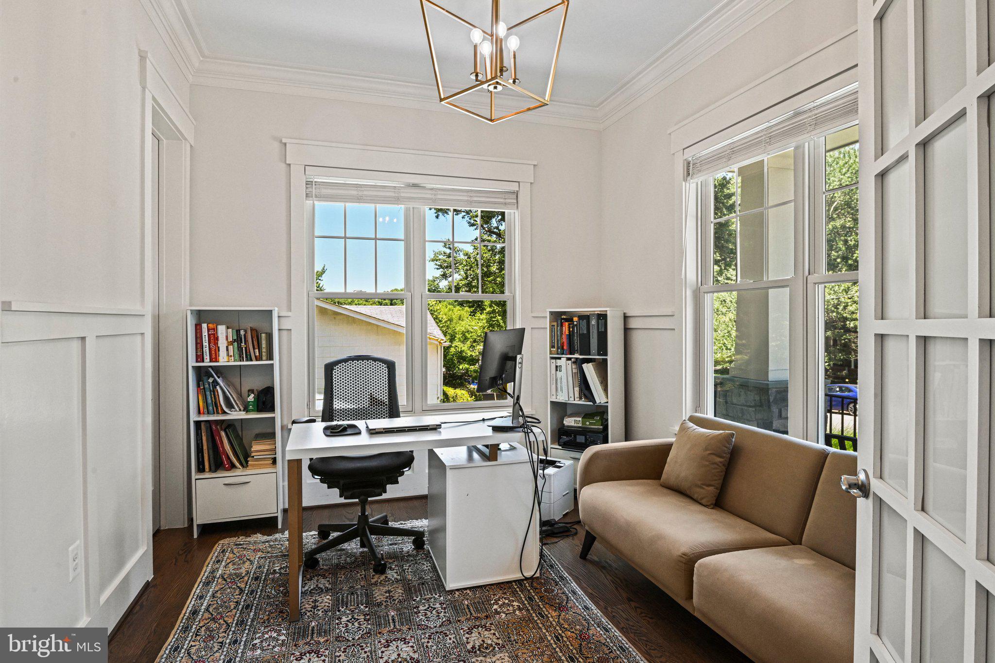 VIENNA WOODS - Residential