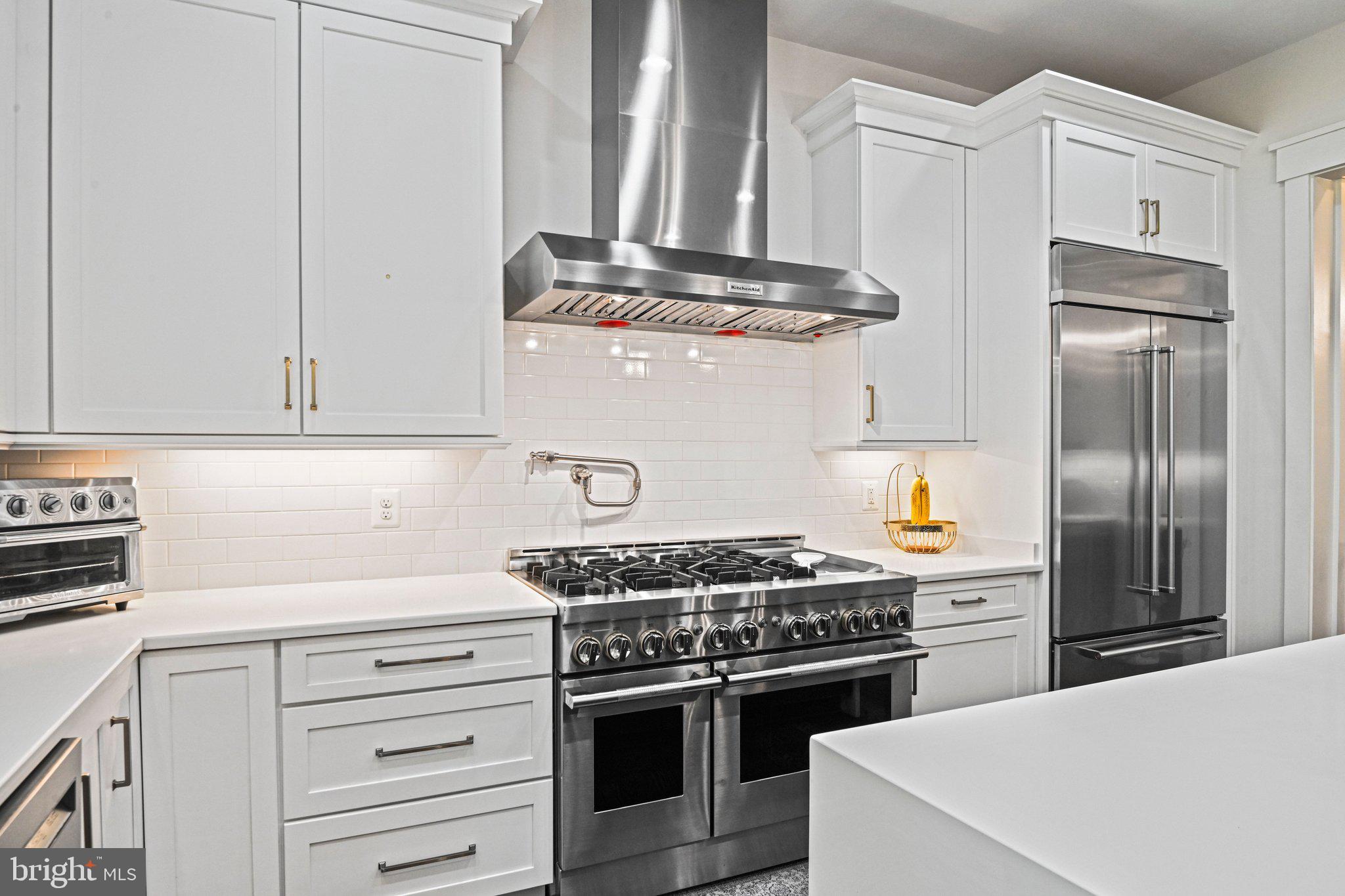 VIENNA WOODS - Residential