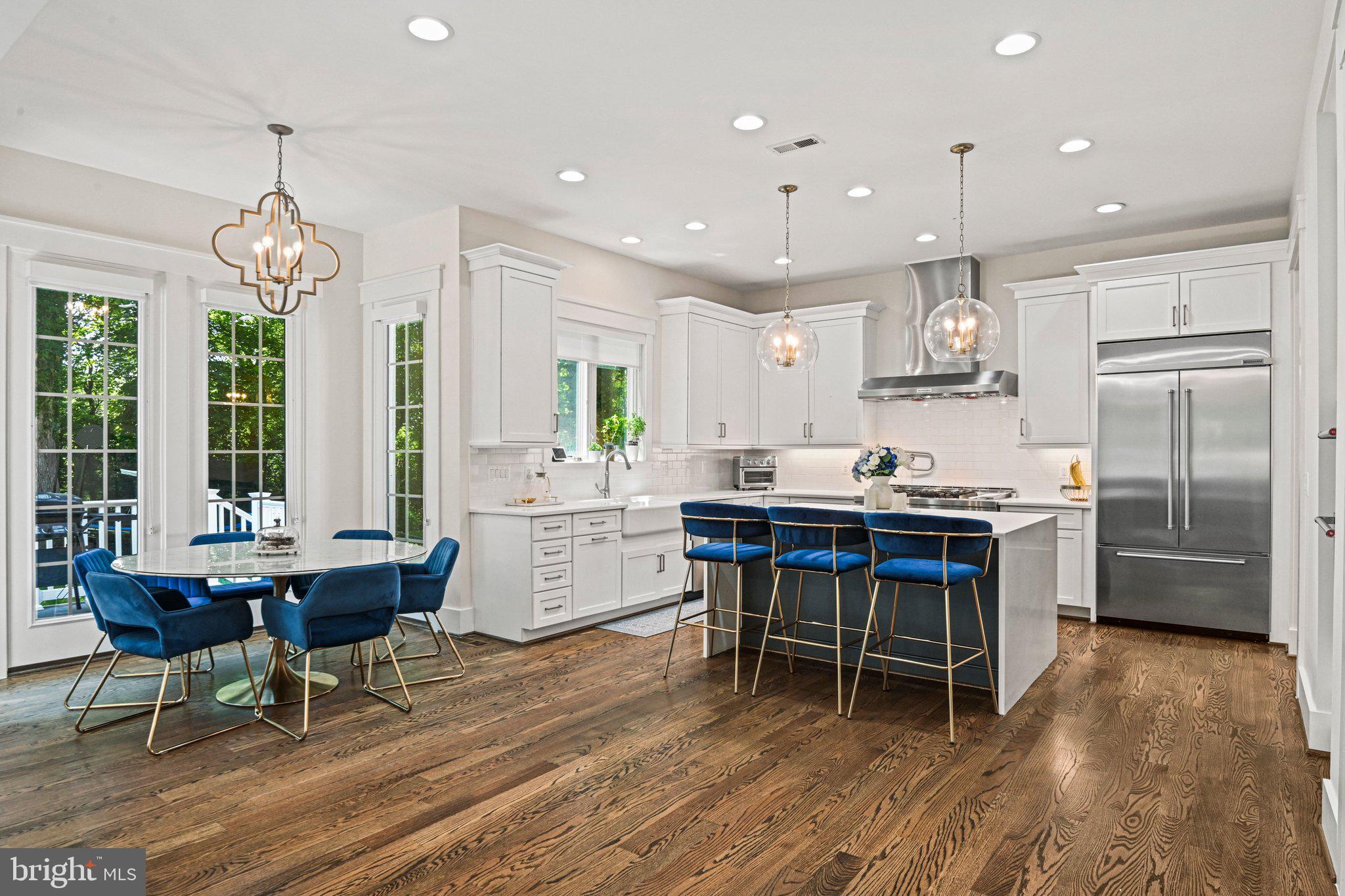 VIENNA WOODS - Residential