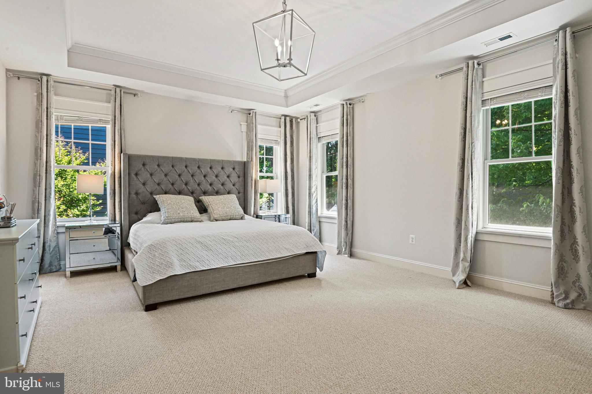 VIENNA WOODS - Residential
