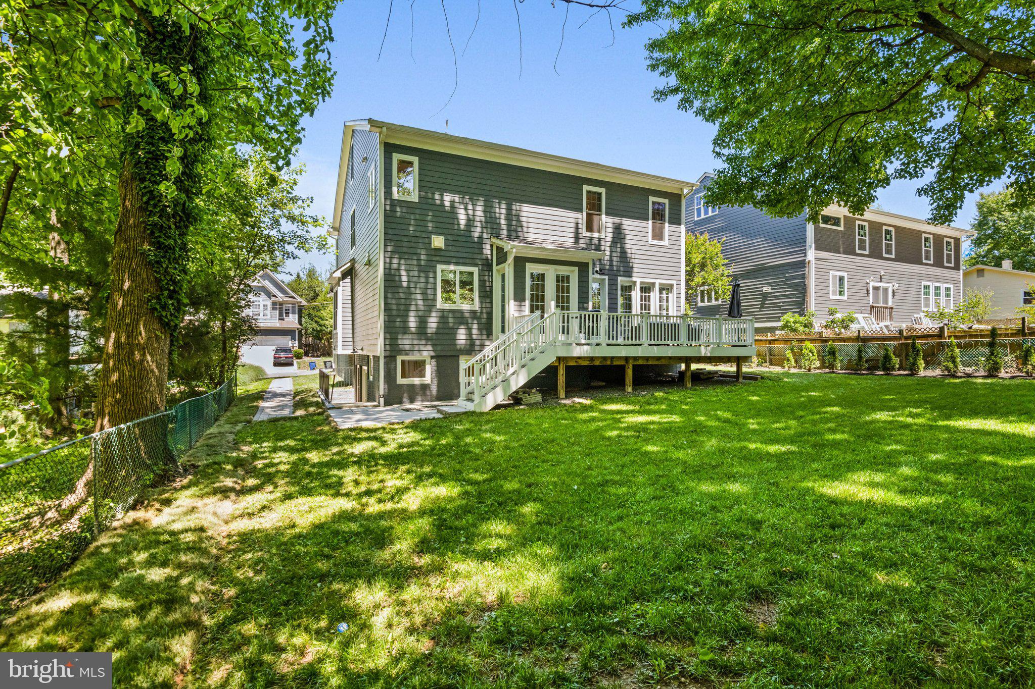 VIENNA WOODS - Residential