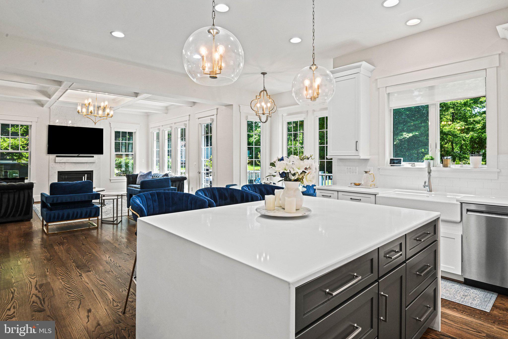 VIENNA WOODS - Residential