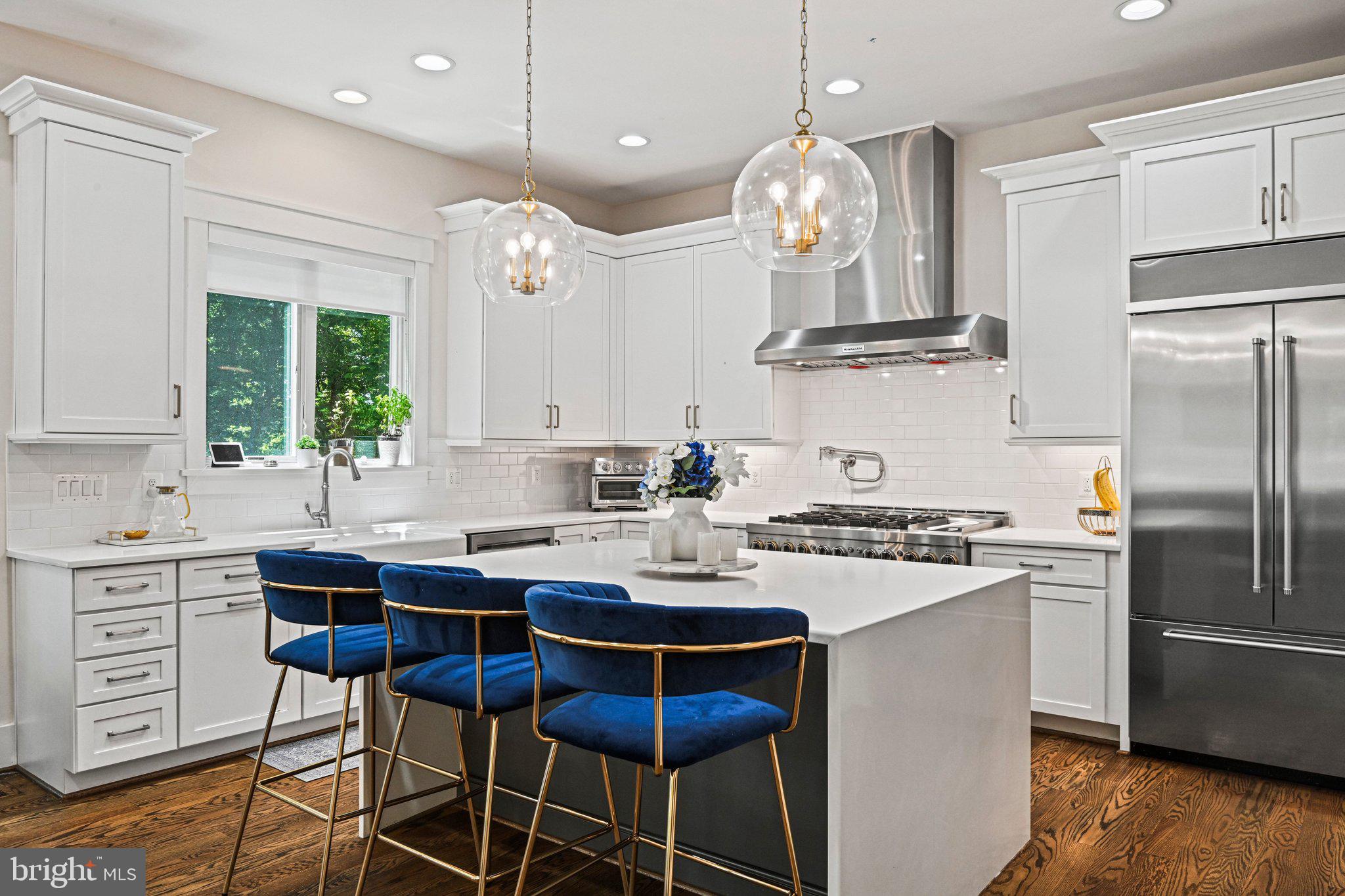 VIENNA WOODS - Residential