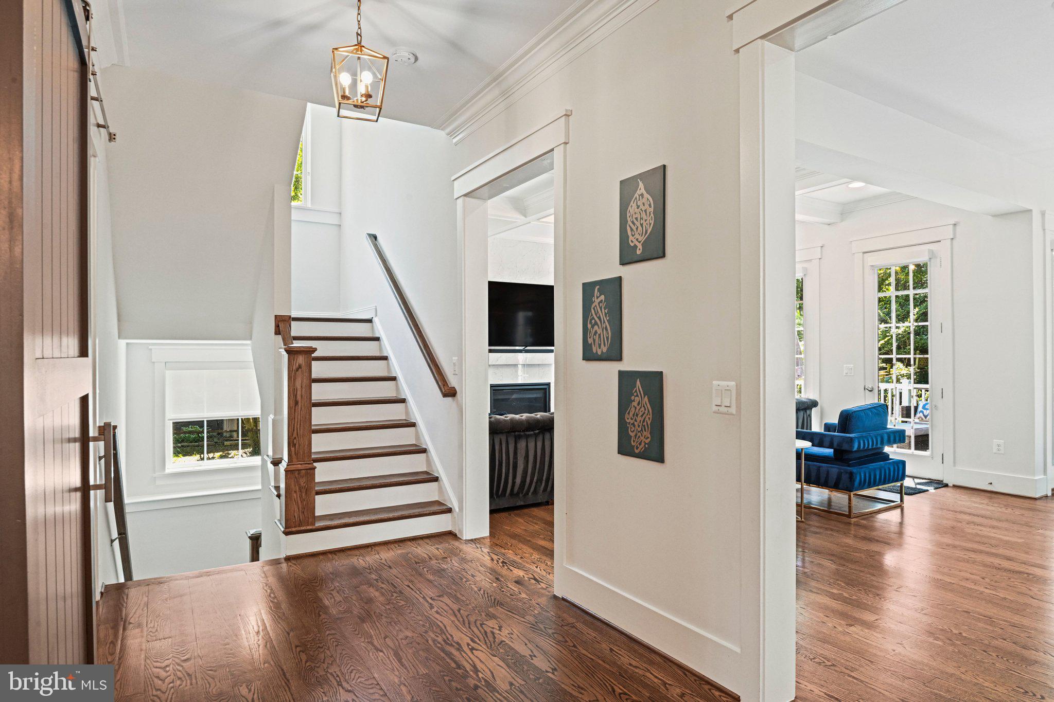 VIENNA WOODS - Residential