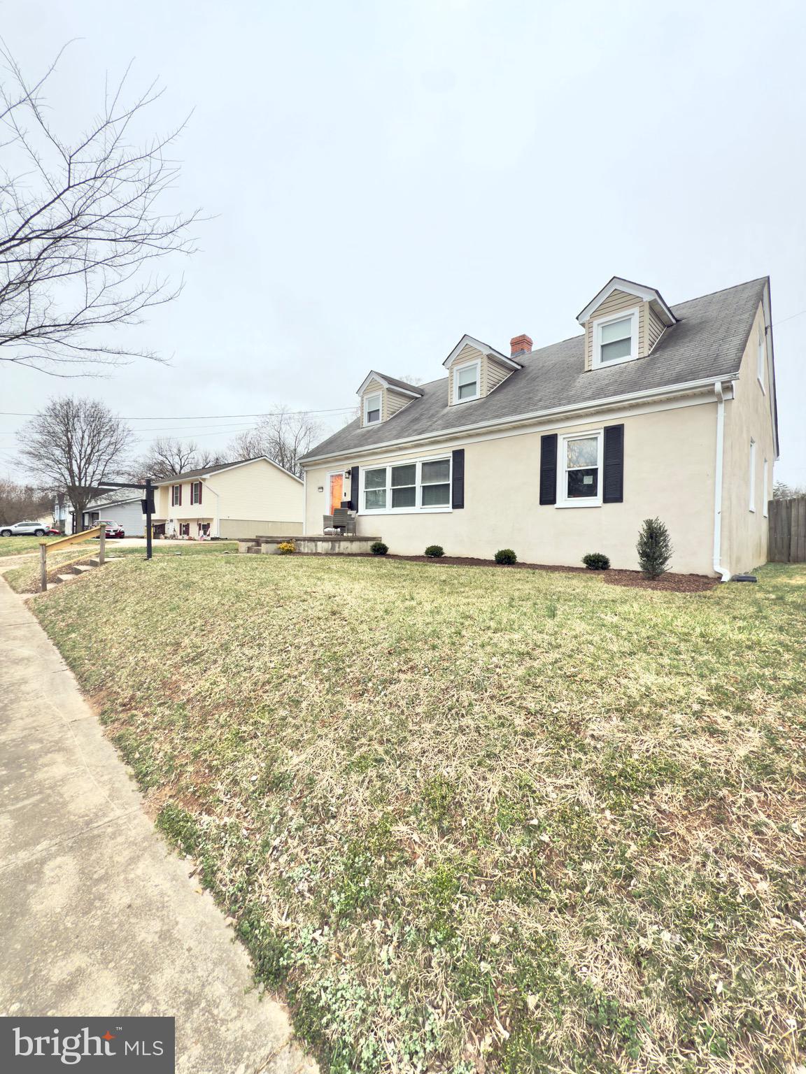 MAYFIELD - Residential
