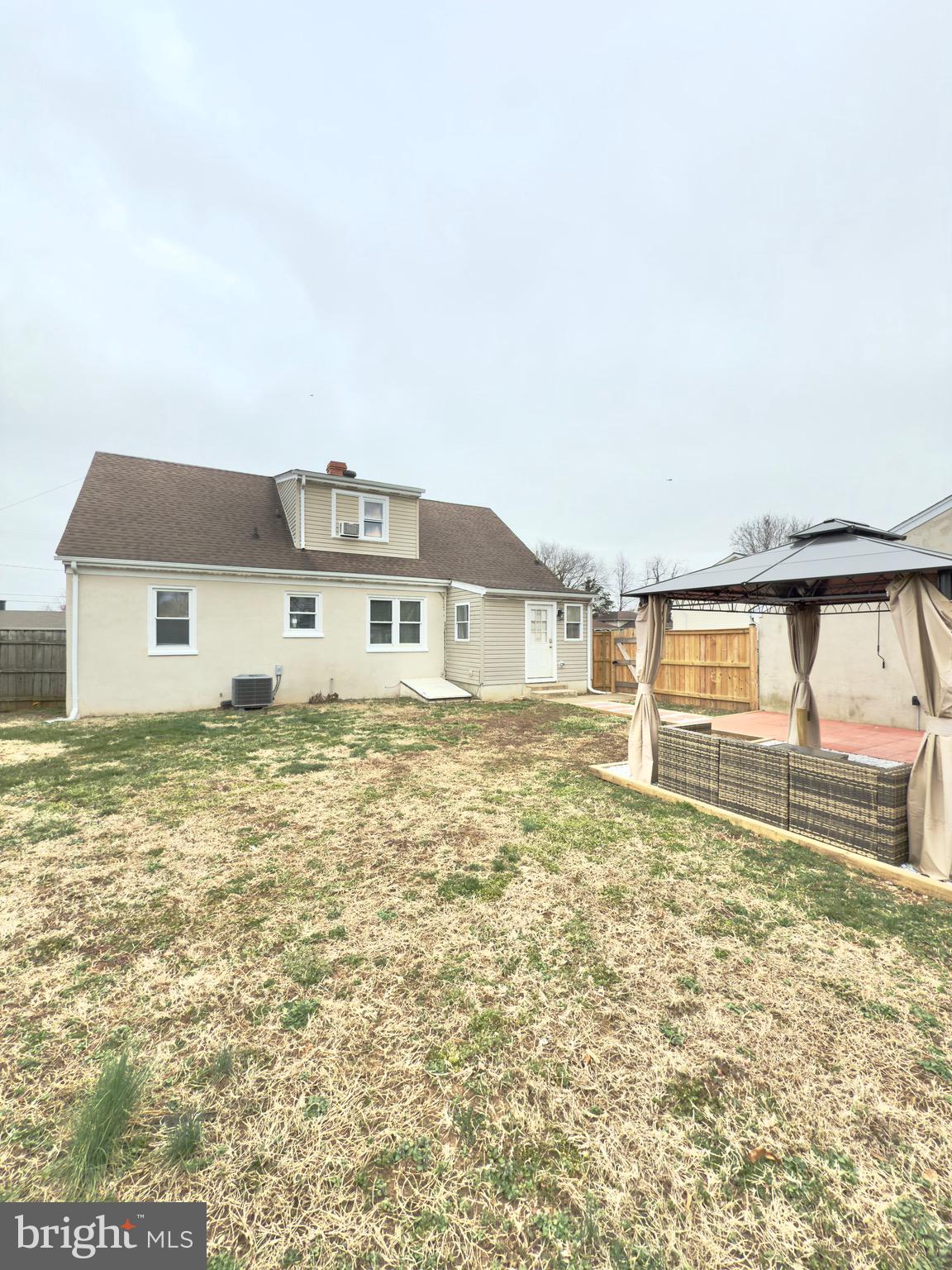 MAYFIELD - Residential