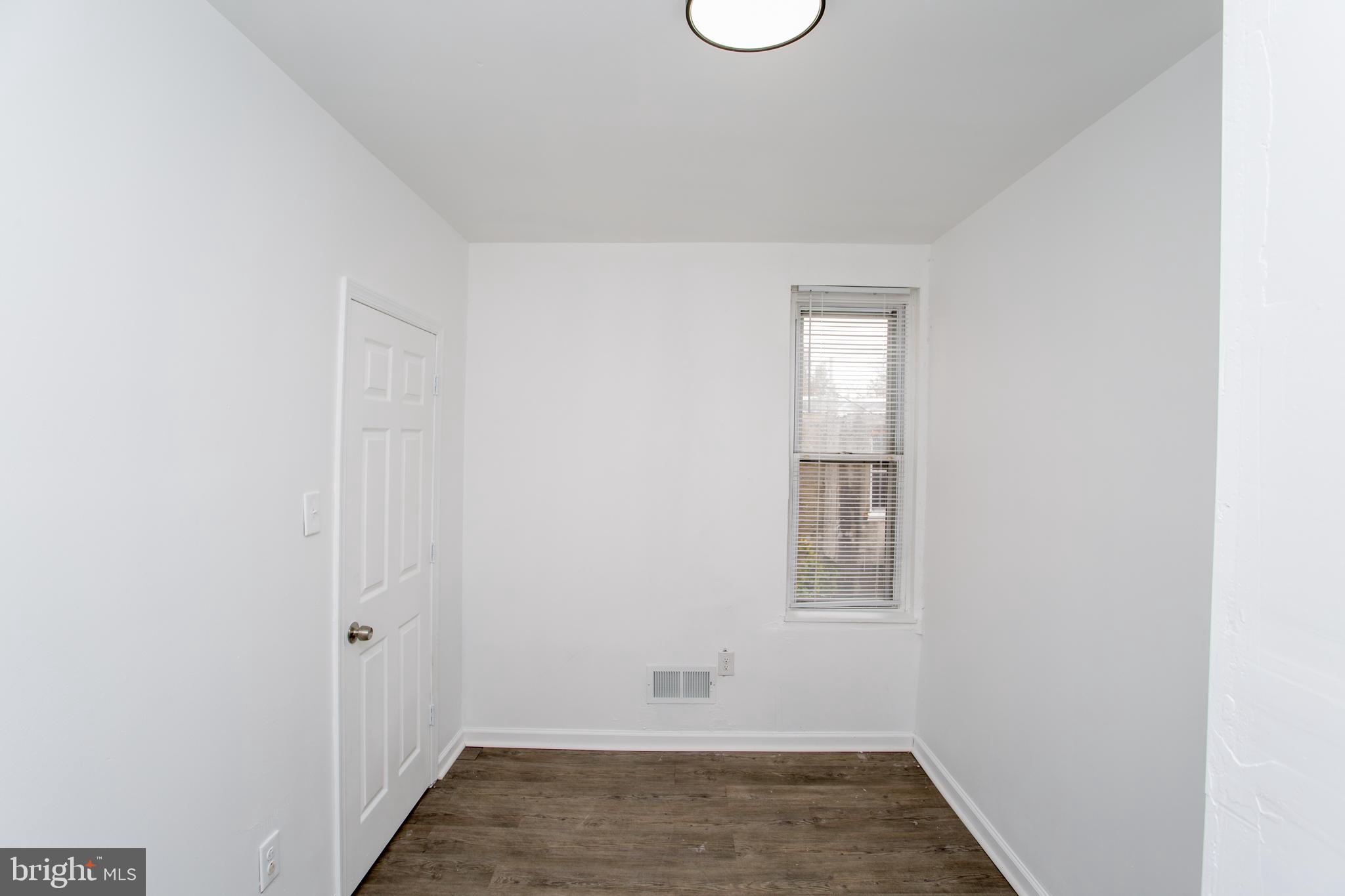 STRAWBERRY MANSION - Residential