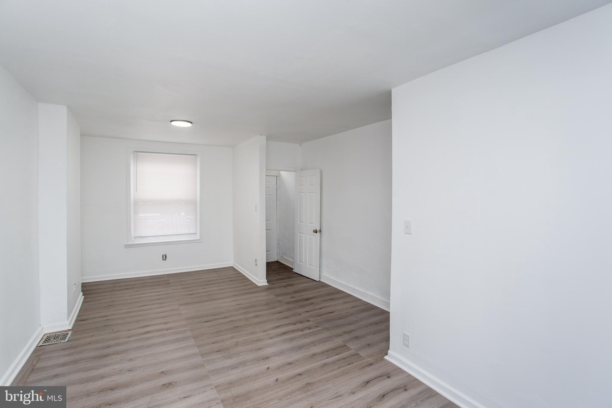 STRAWBERRY MANSION - Residential