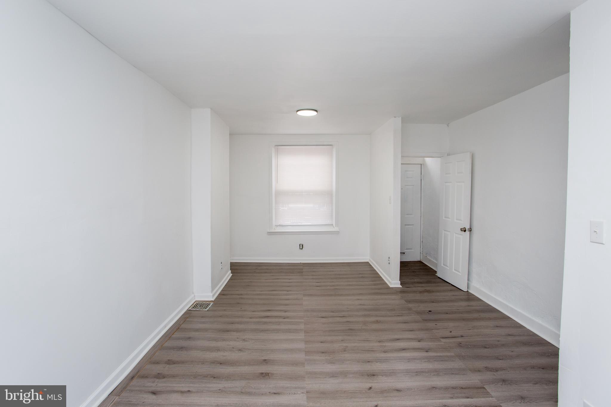 STRAWBERRY MANSION - Residential