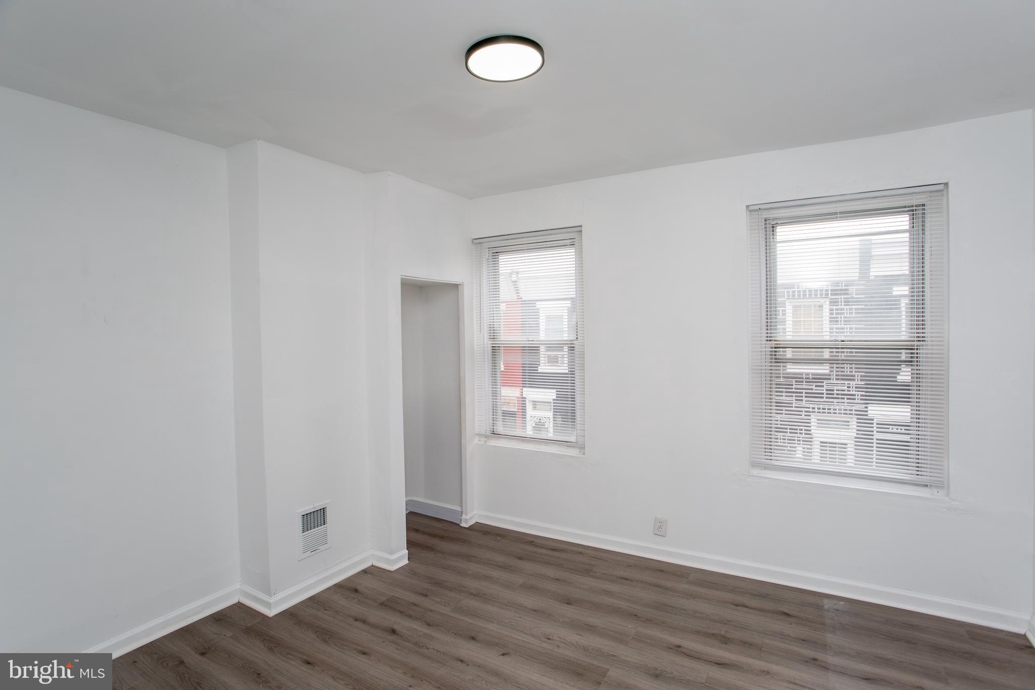 STRAWBERRY MANSION - Residential