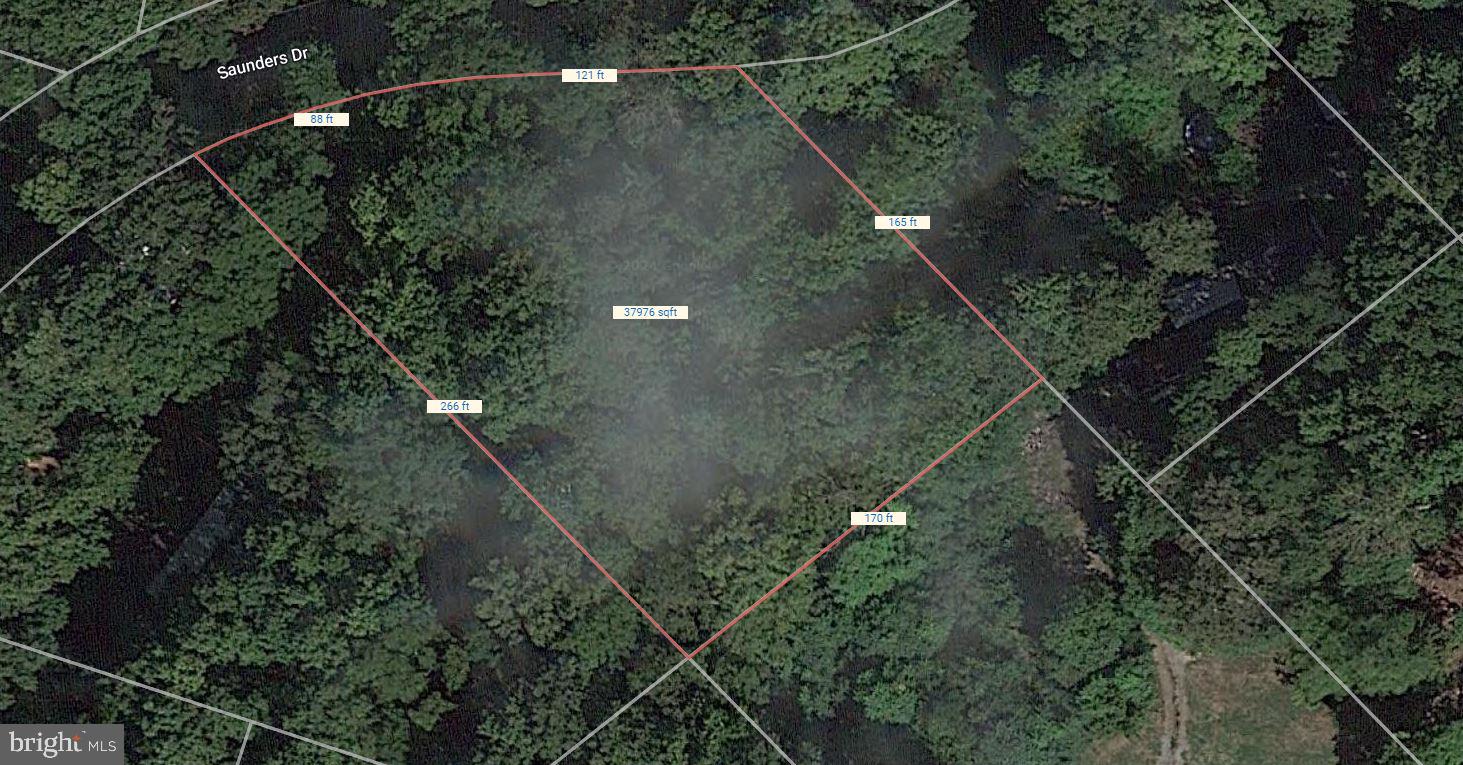 Great opportunity to own a lot with river access! Beautiful water is just around the corner. This property is a full acre of beautiful West Virginia land. Build your dream home away from the hustle and bustle, but convenient to amenities. This lovely lot has so much potential! Call for more information today!