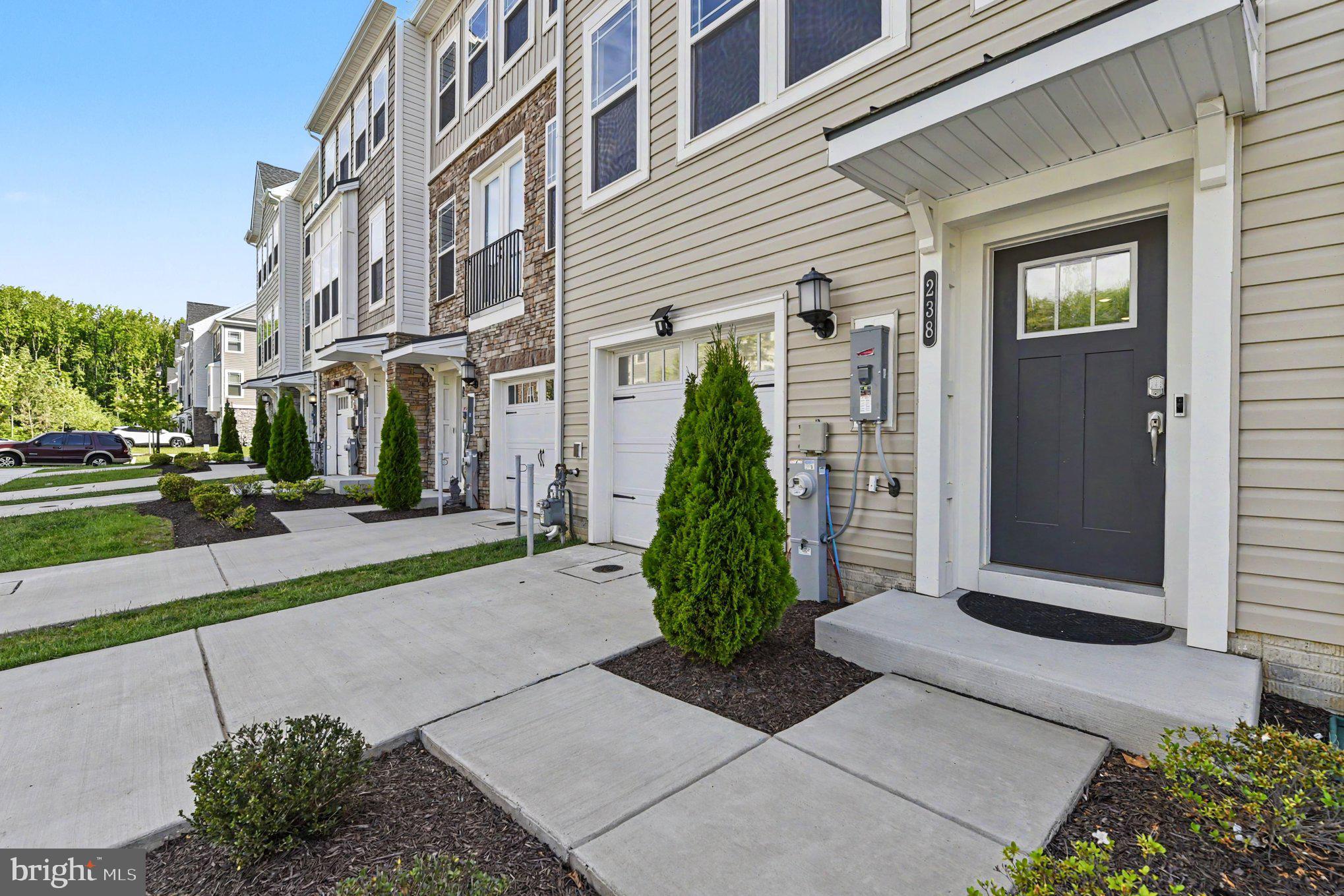 WATER'S LANDING - Residential