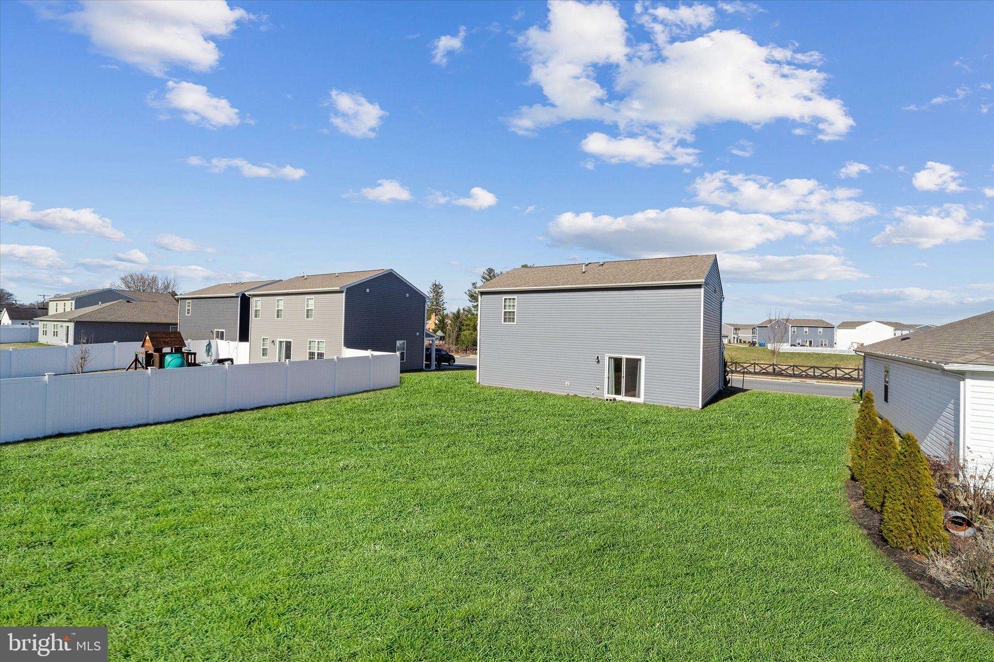 SHENANDOAH CROSSING - Residential Lease