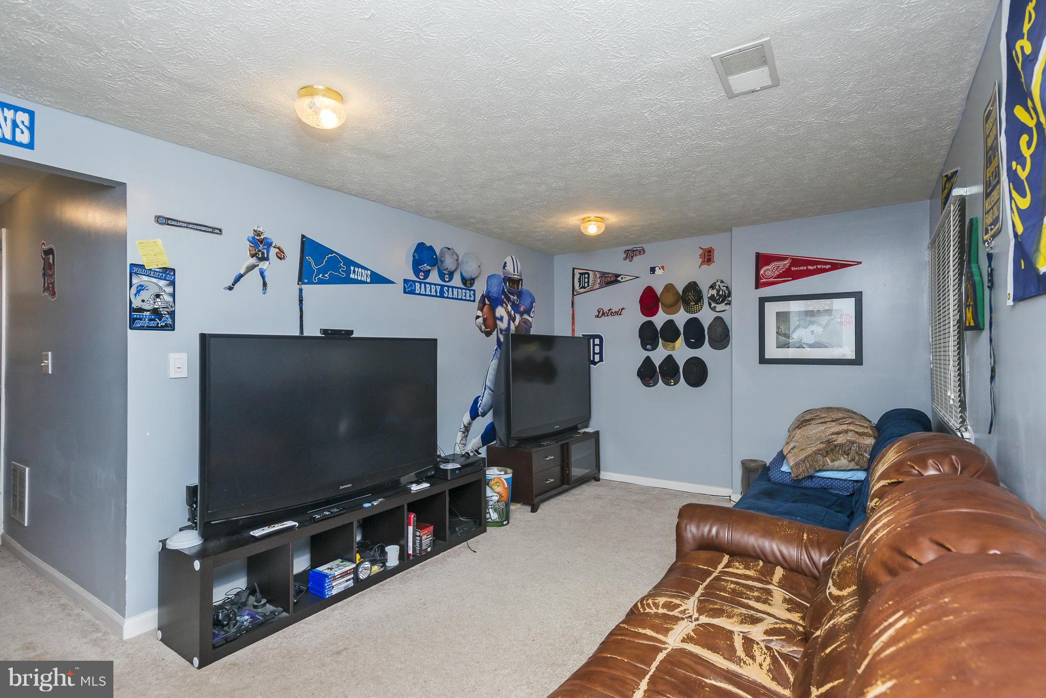 KINGS RANSOM CONDO - Residential Lease