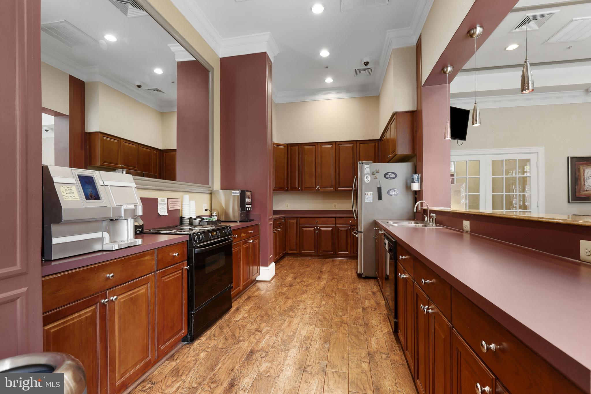 HIGH VIEW AT HUNT VALLEY - Residential