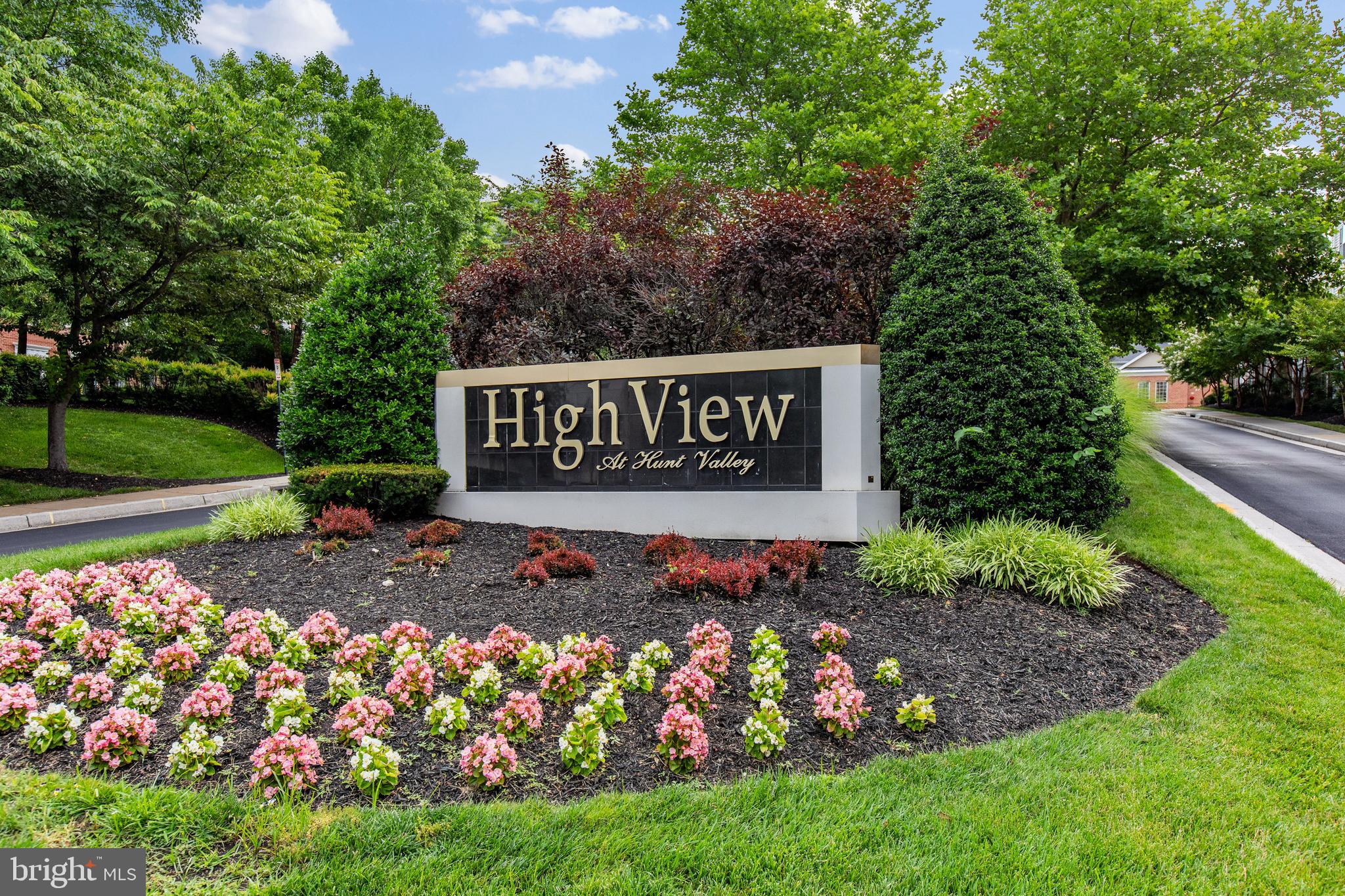 HIGH VIEW AT HUNT VALLEY - Residential