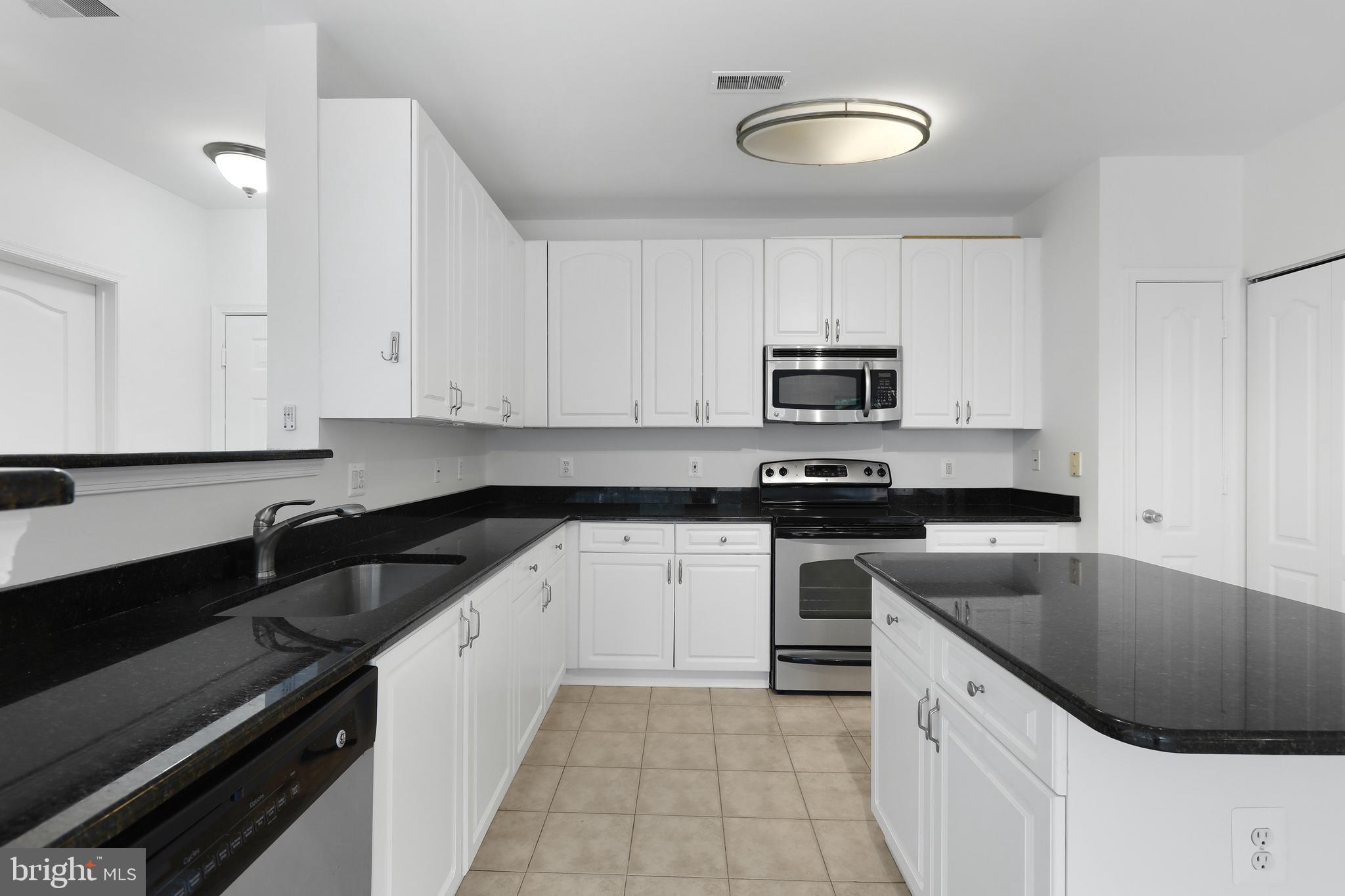 HIGH VIEW AT HUNT VALLEY - Residential