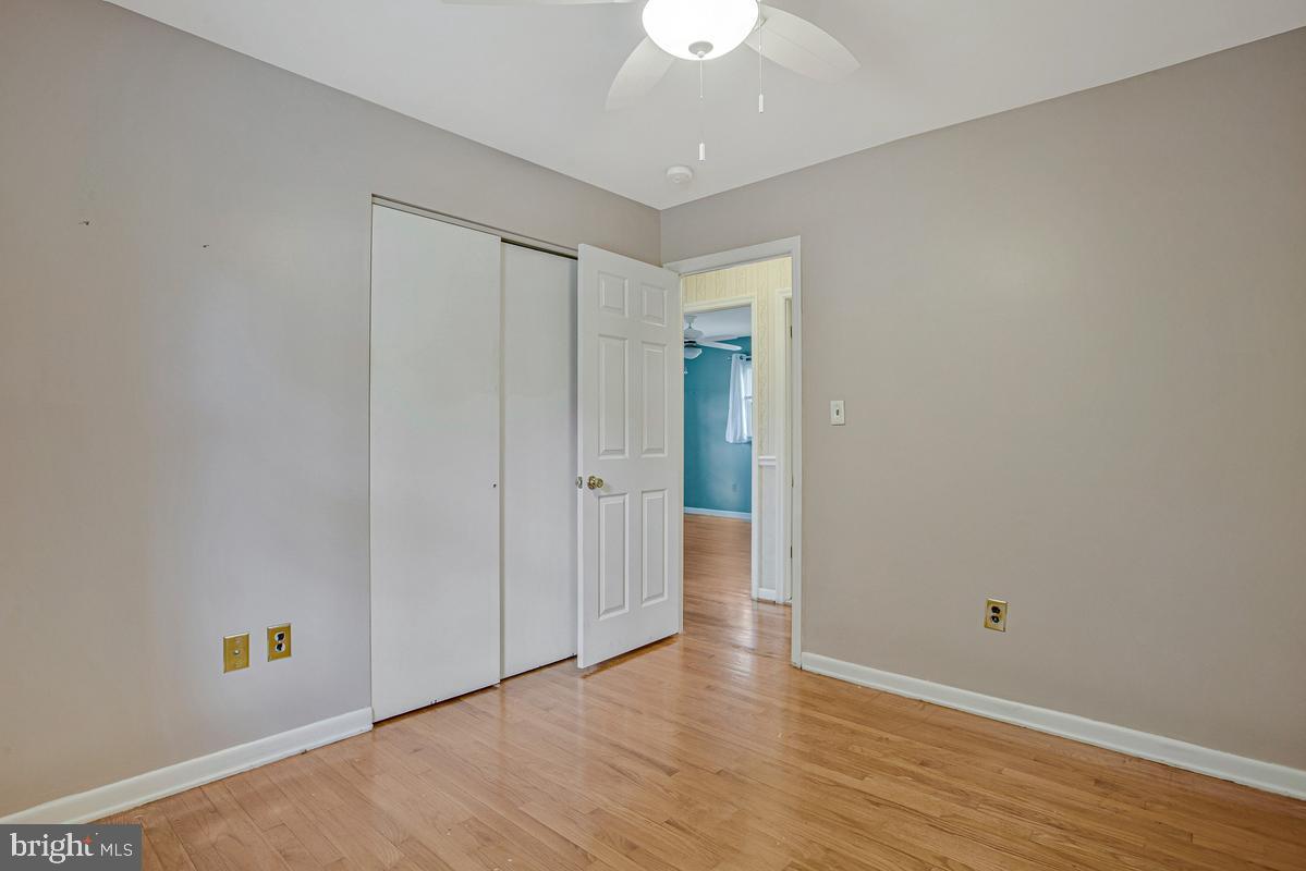 KINSLOUCH FARMS - Residential