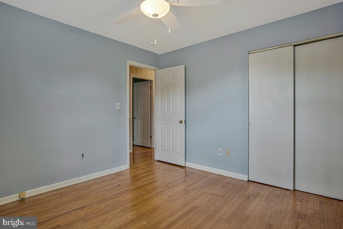 KINSLOUCH FARMS - Residential