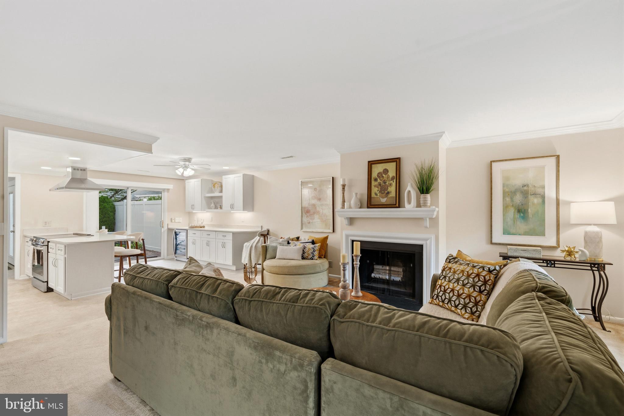 LEISURE WORLD - Residential