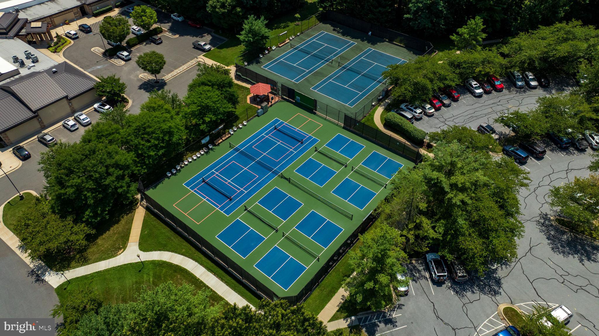 LEISURE WORLD - Residential
