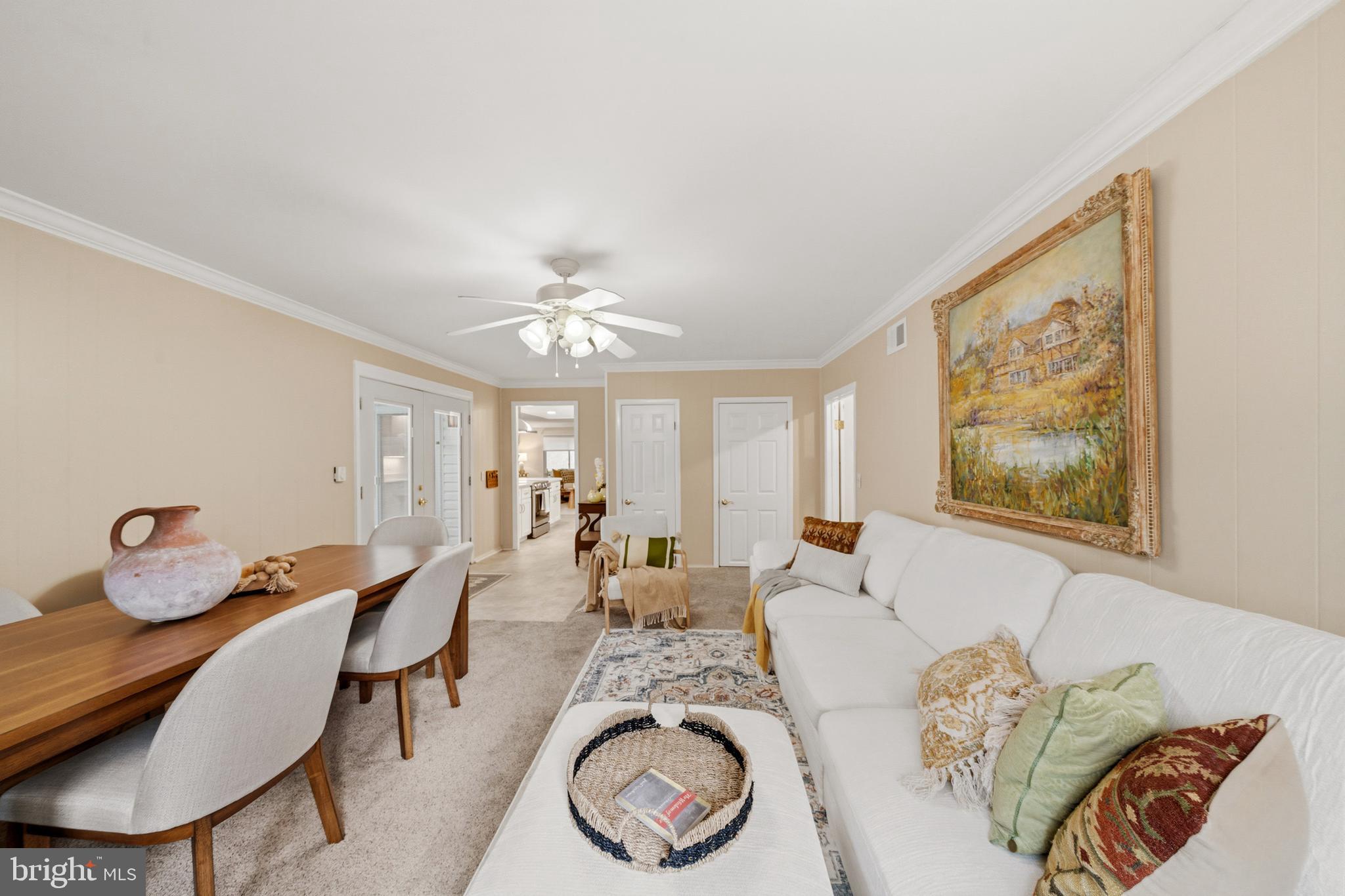 LEISURE WORLD - Residential