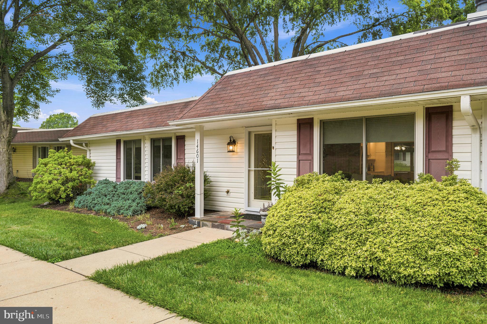 LEISURE WORLD - Residential