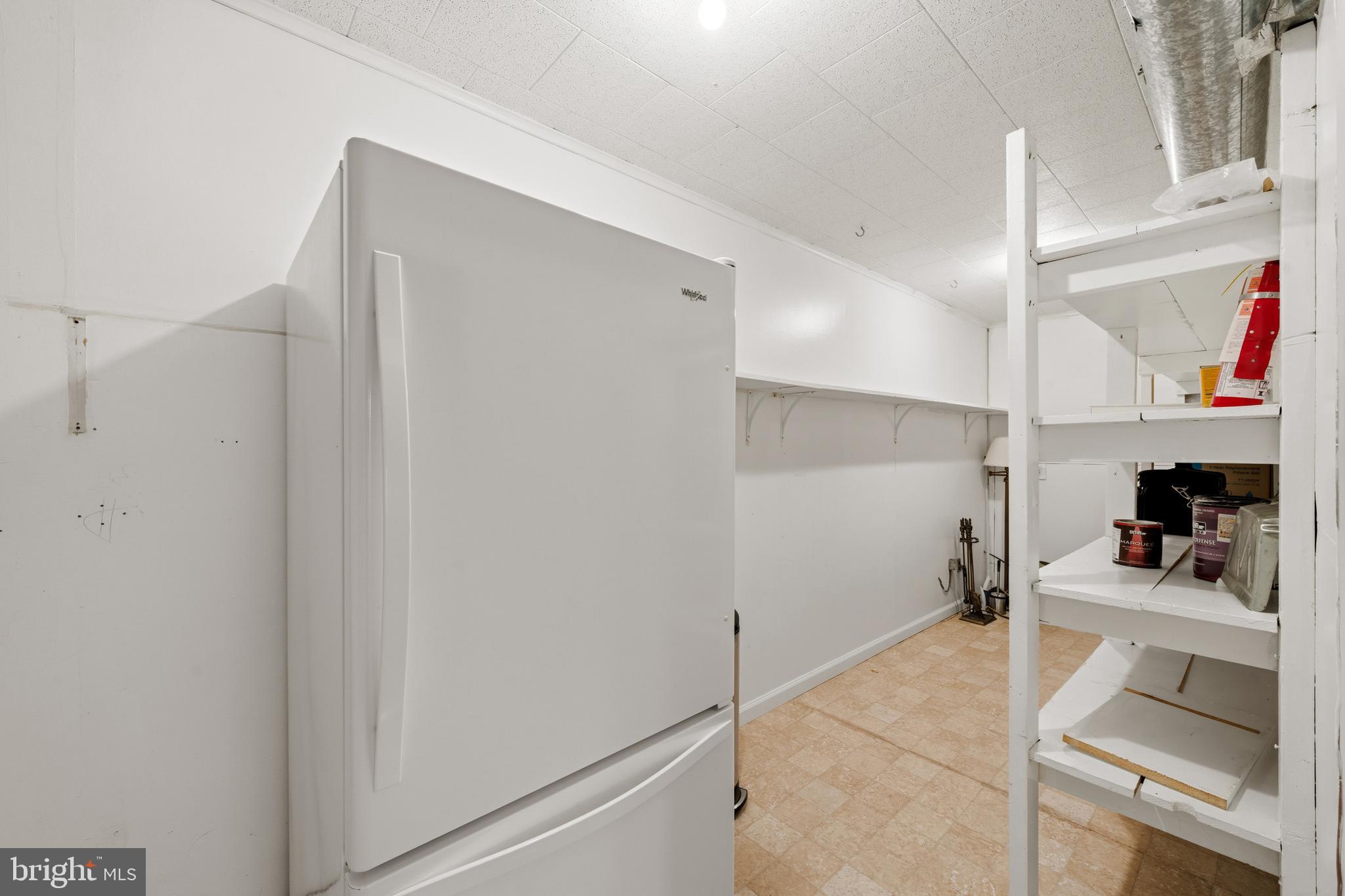 LEISURE WORLD - Residential