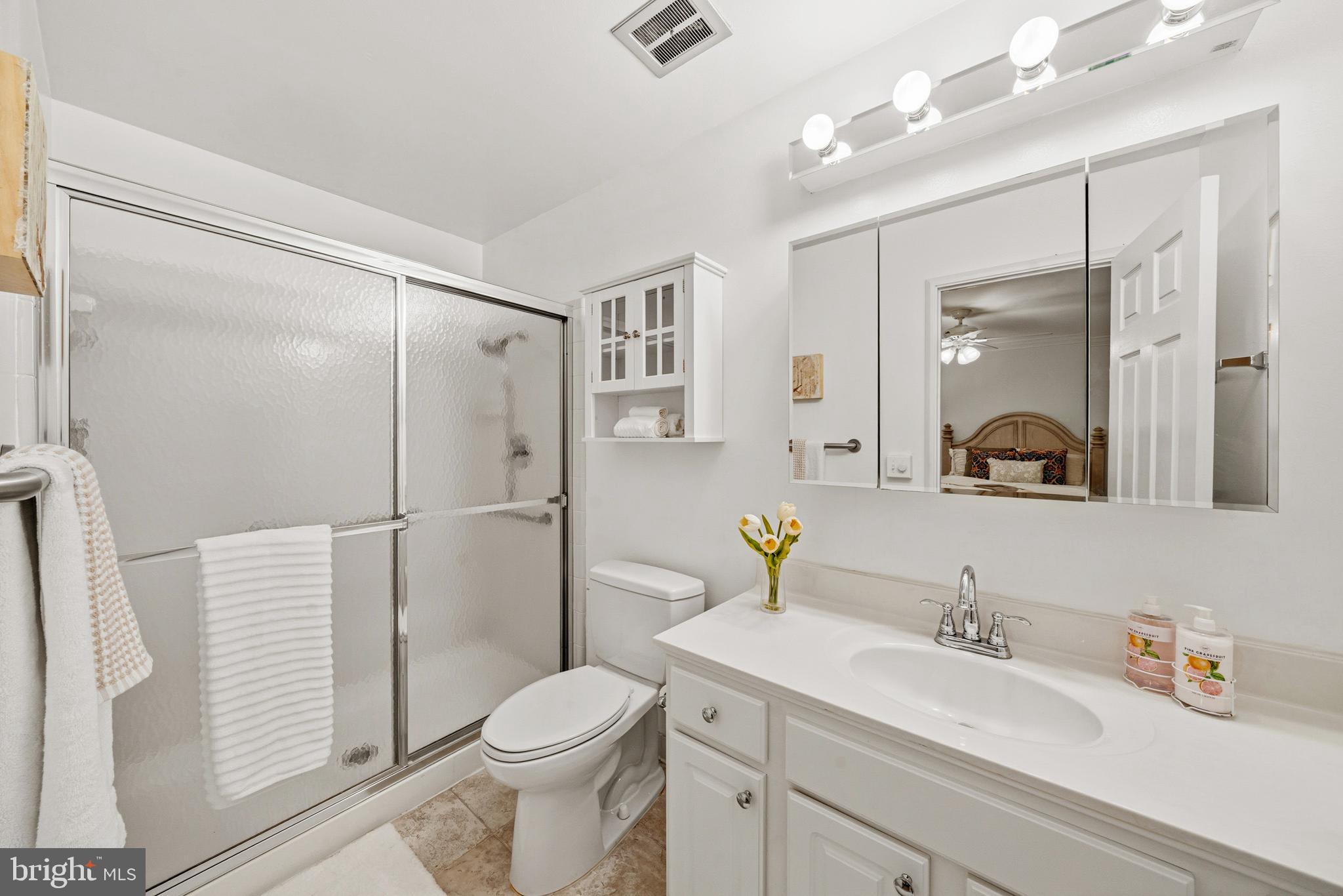 LEISURE WORLD - Residential