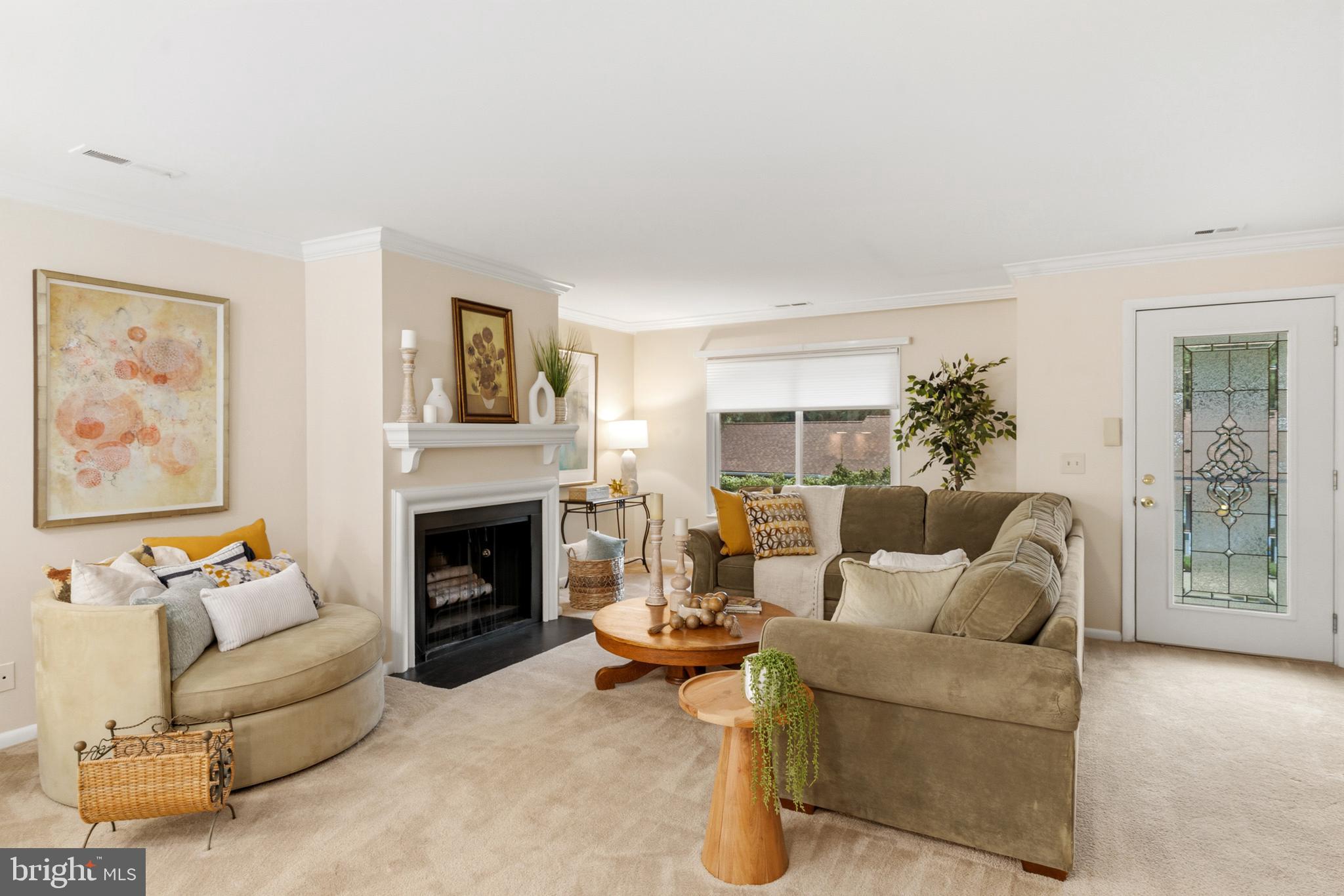 LEISURE WORLD - Residential