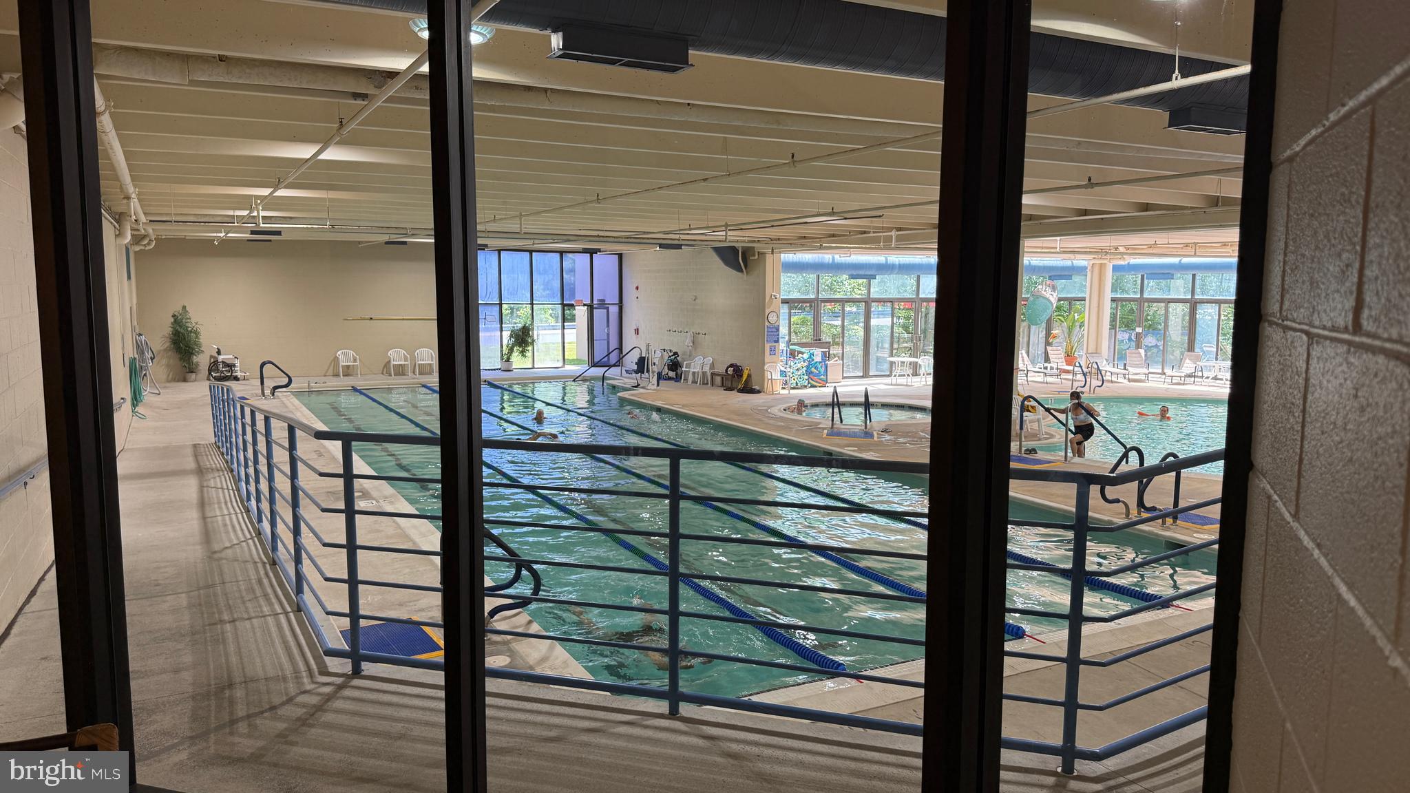 LEISURE WORLD - Residential
