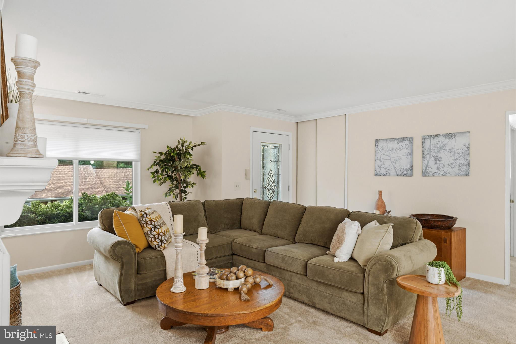 LEISURE WORLD - Residential