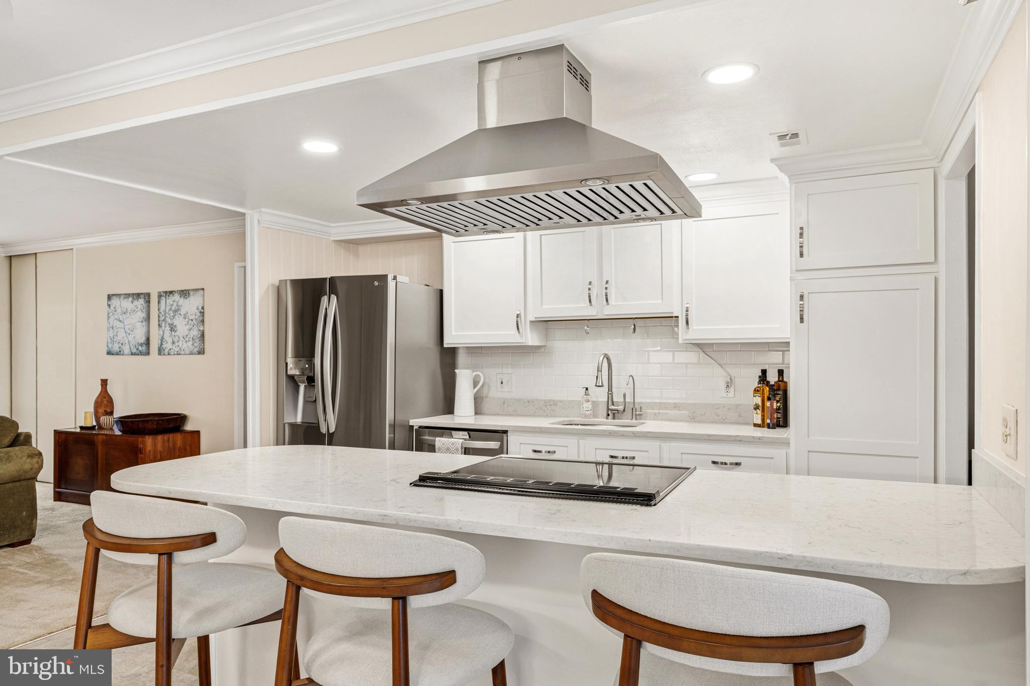 LEISURE WORLD - Residential