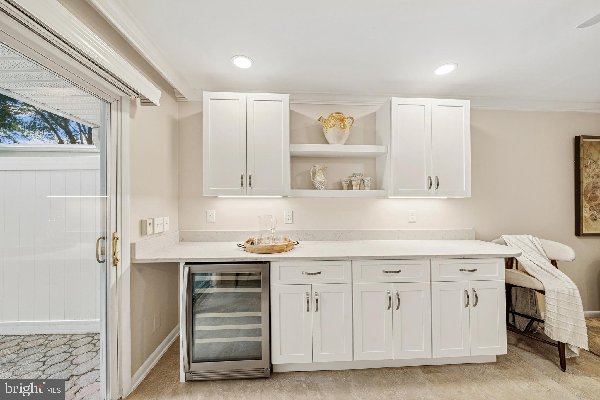 LEISURE WORLD - Residential