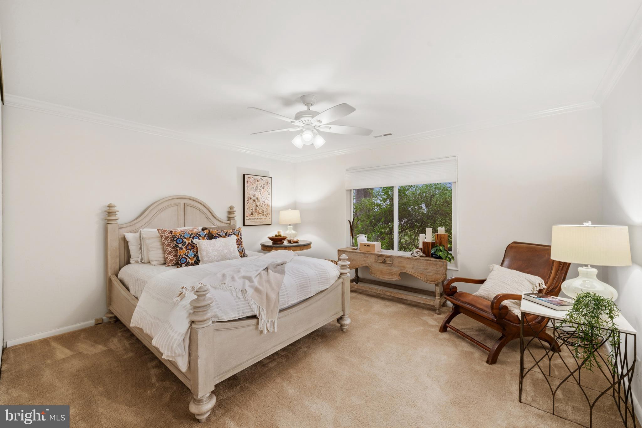 LEISURE WORLD - Residential