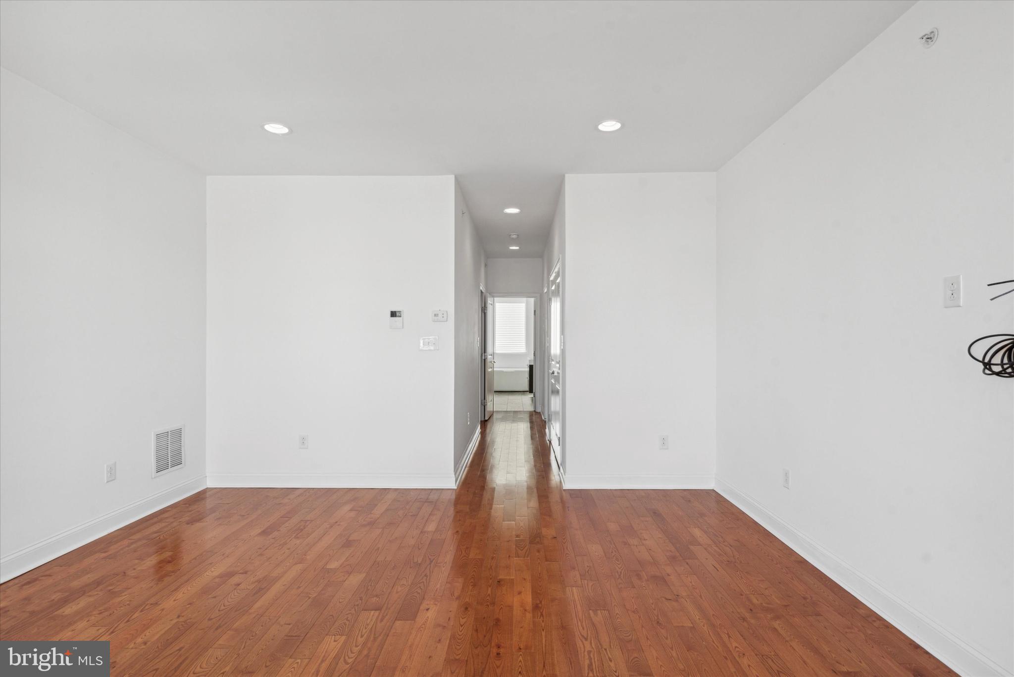 OLDE KENSINGTON - Residential