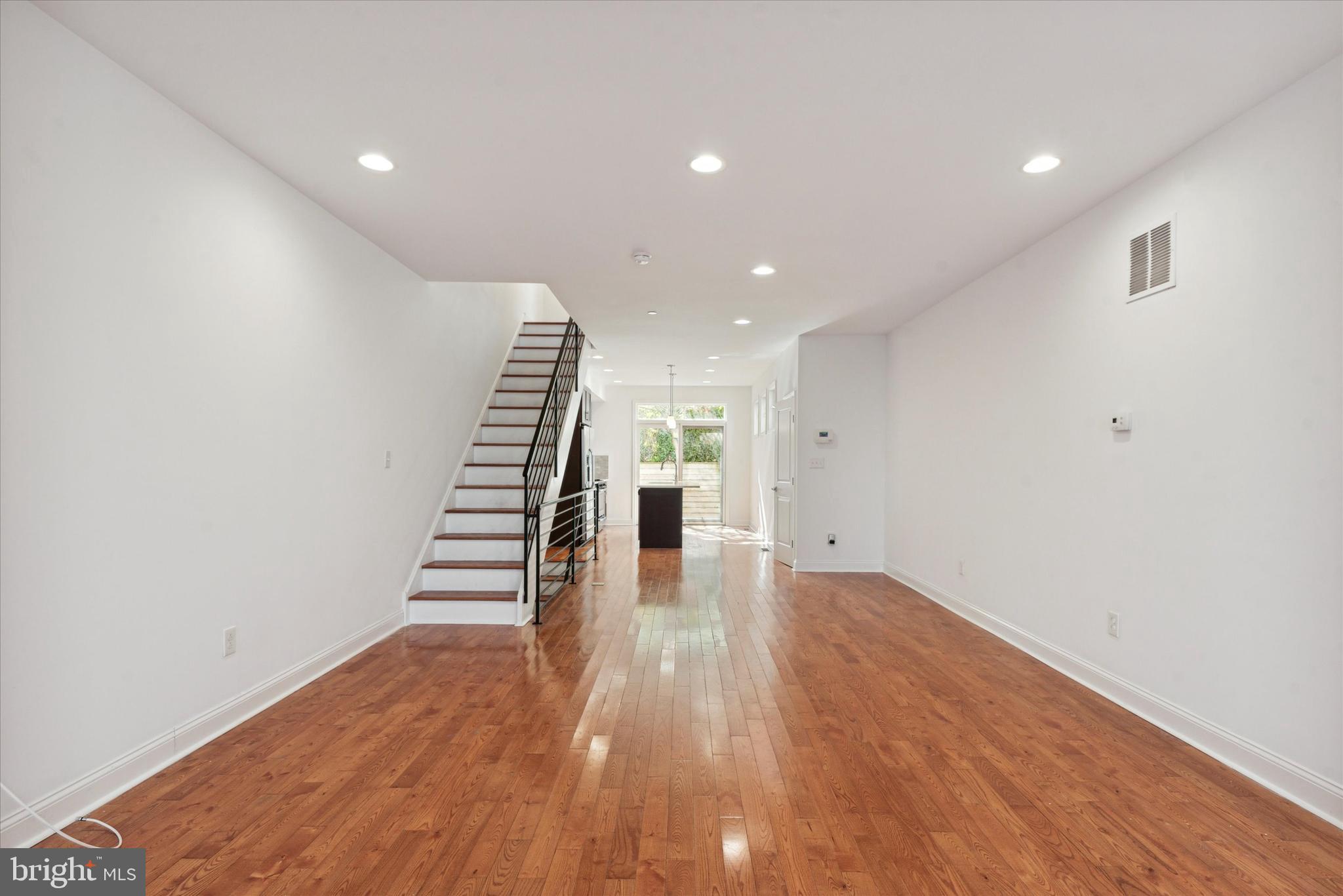 OLDE KENSINGTON - Residential