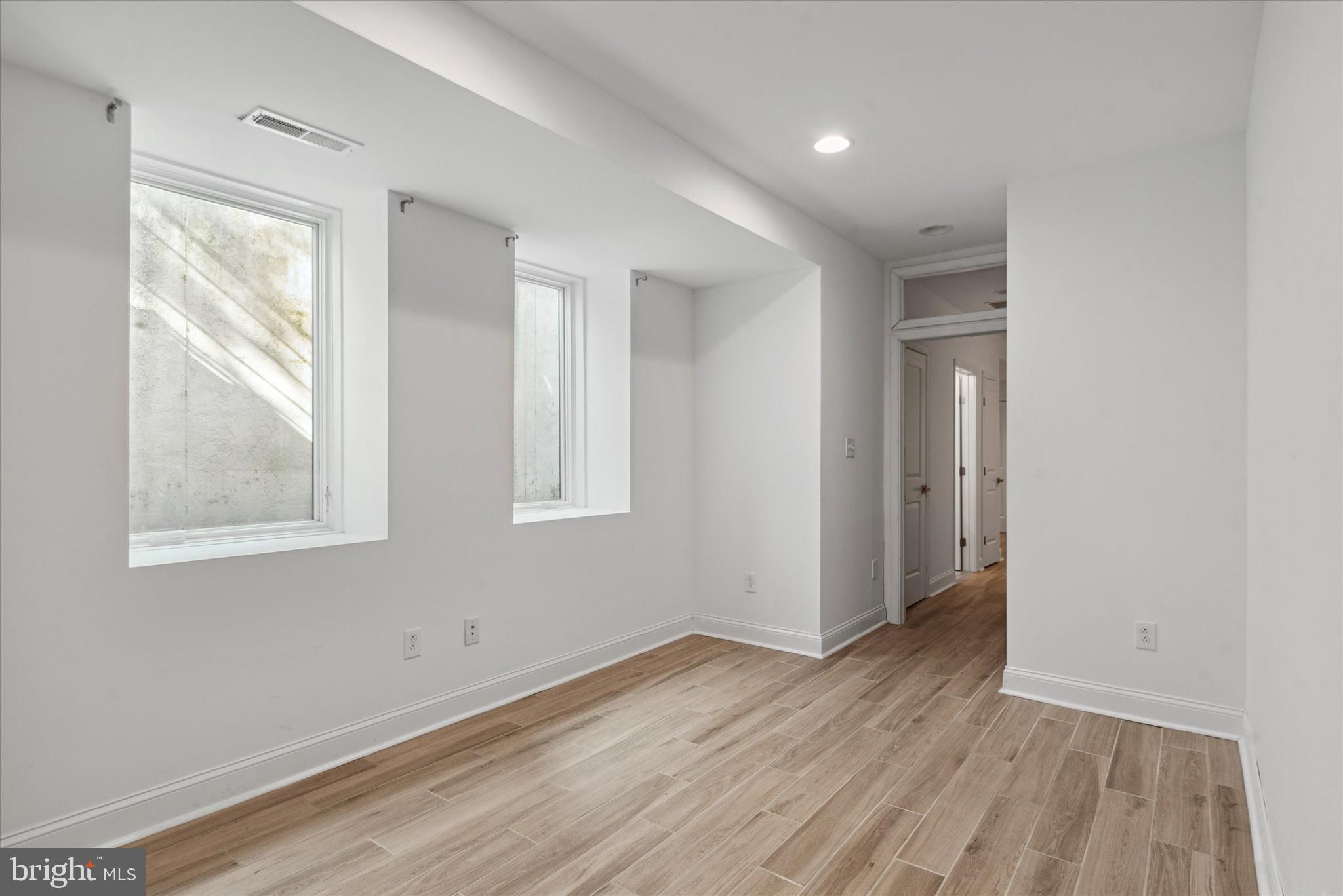 OLDE KENSINGTON - Residential