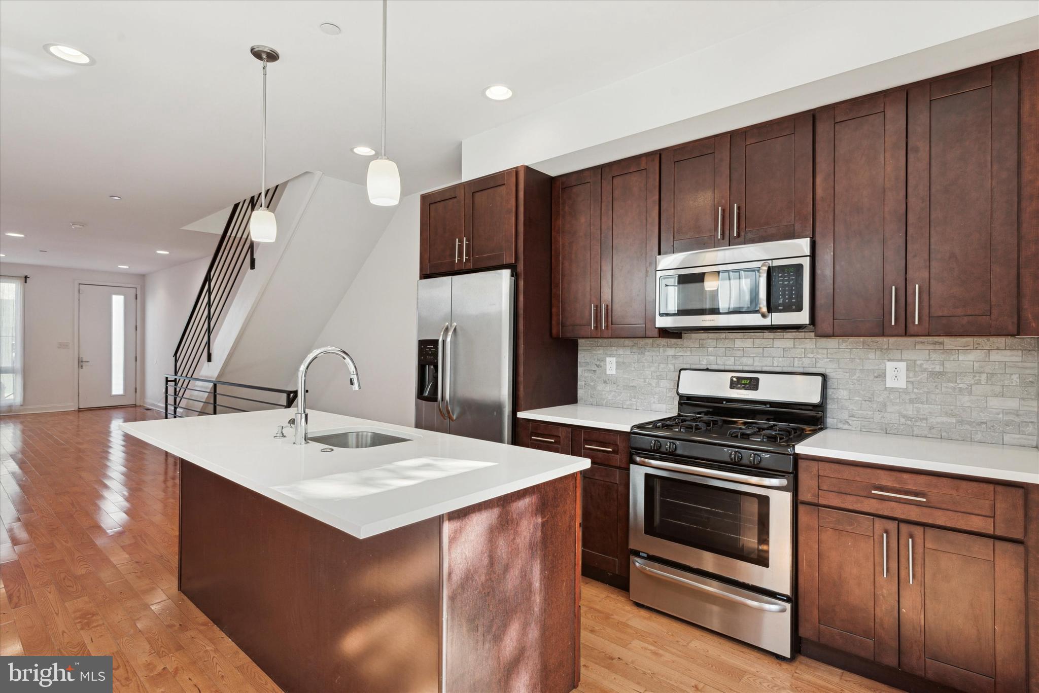 OLDE KENSINGTON - Residential