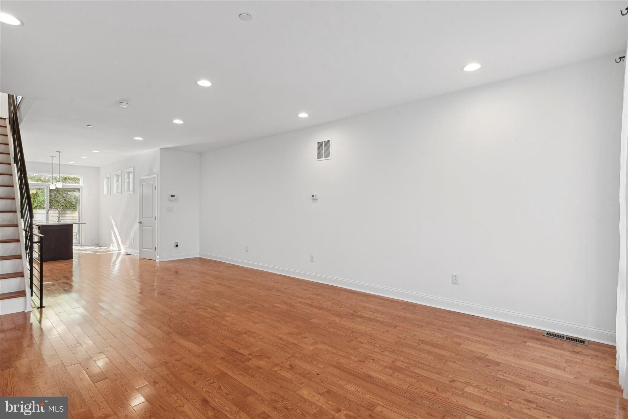 OLDE KENSINGTON - Residential