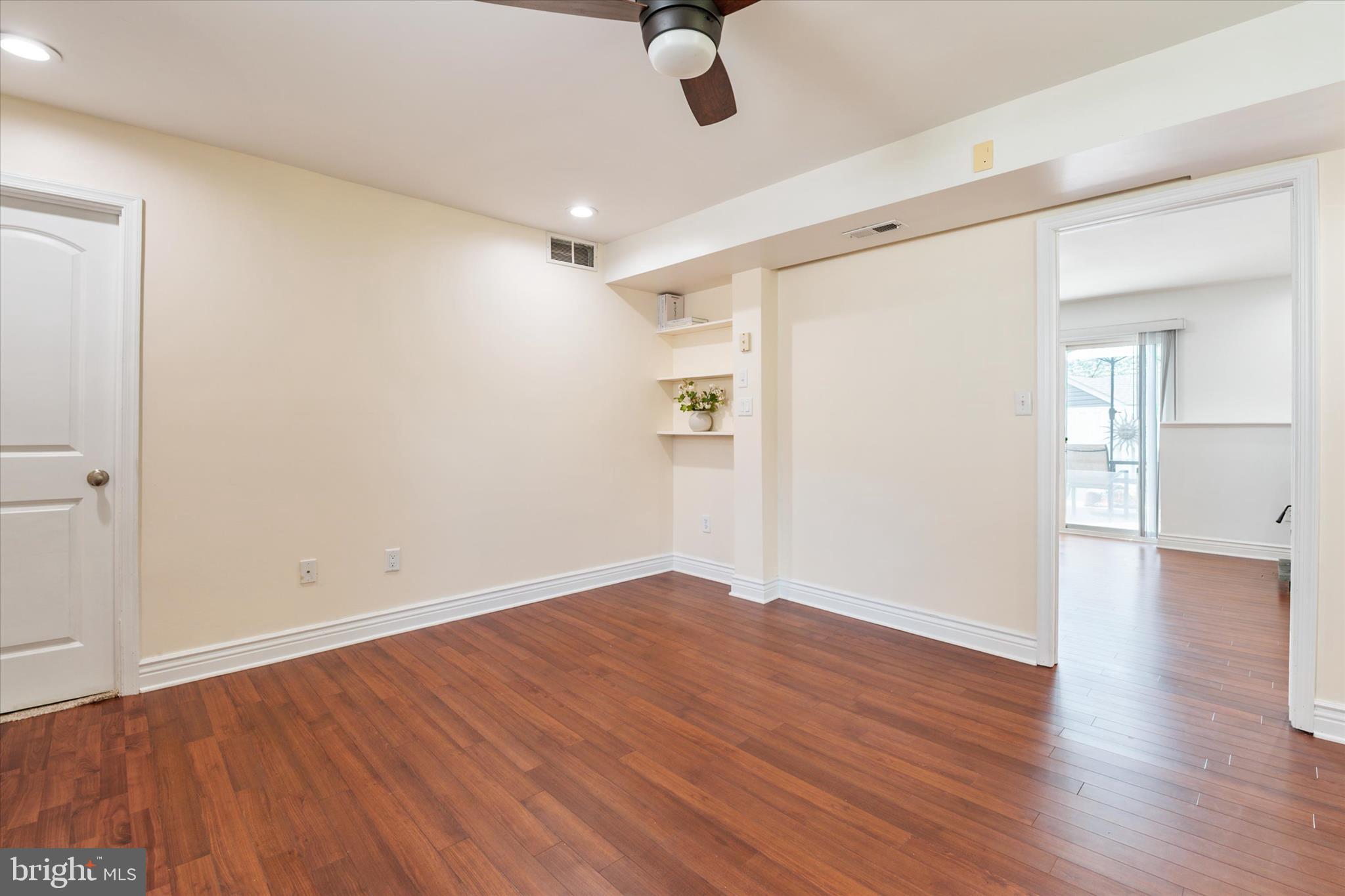 THE CEDARS - Residential