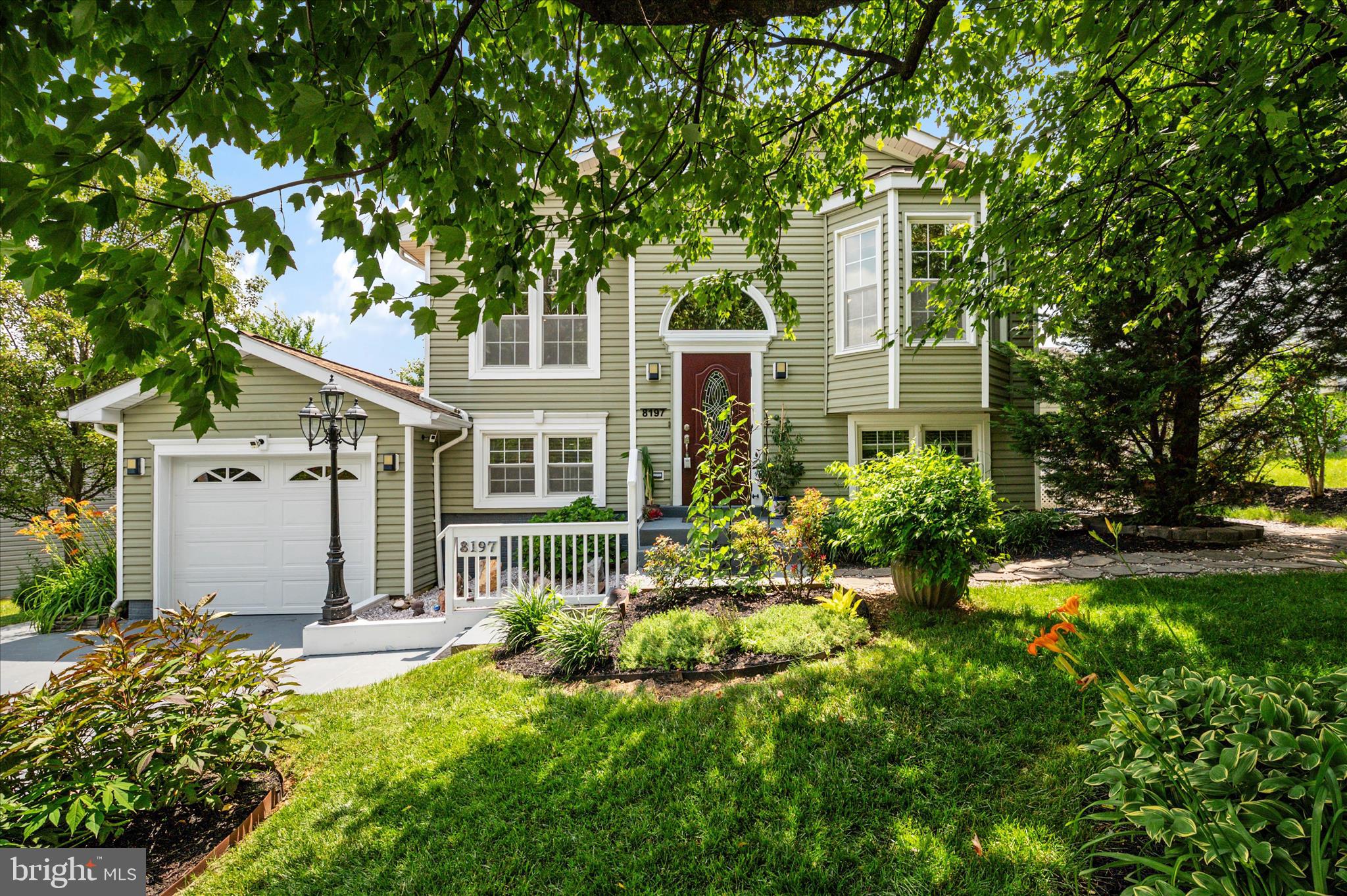 THE CEDARS - Residential