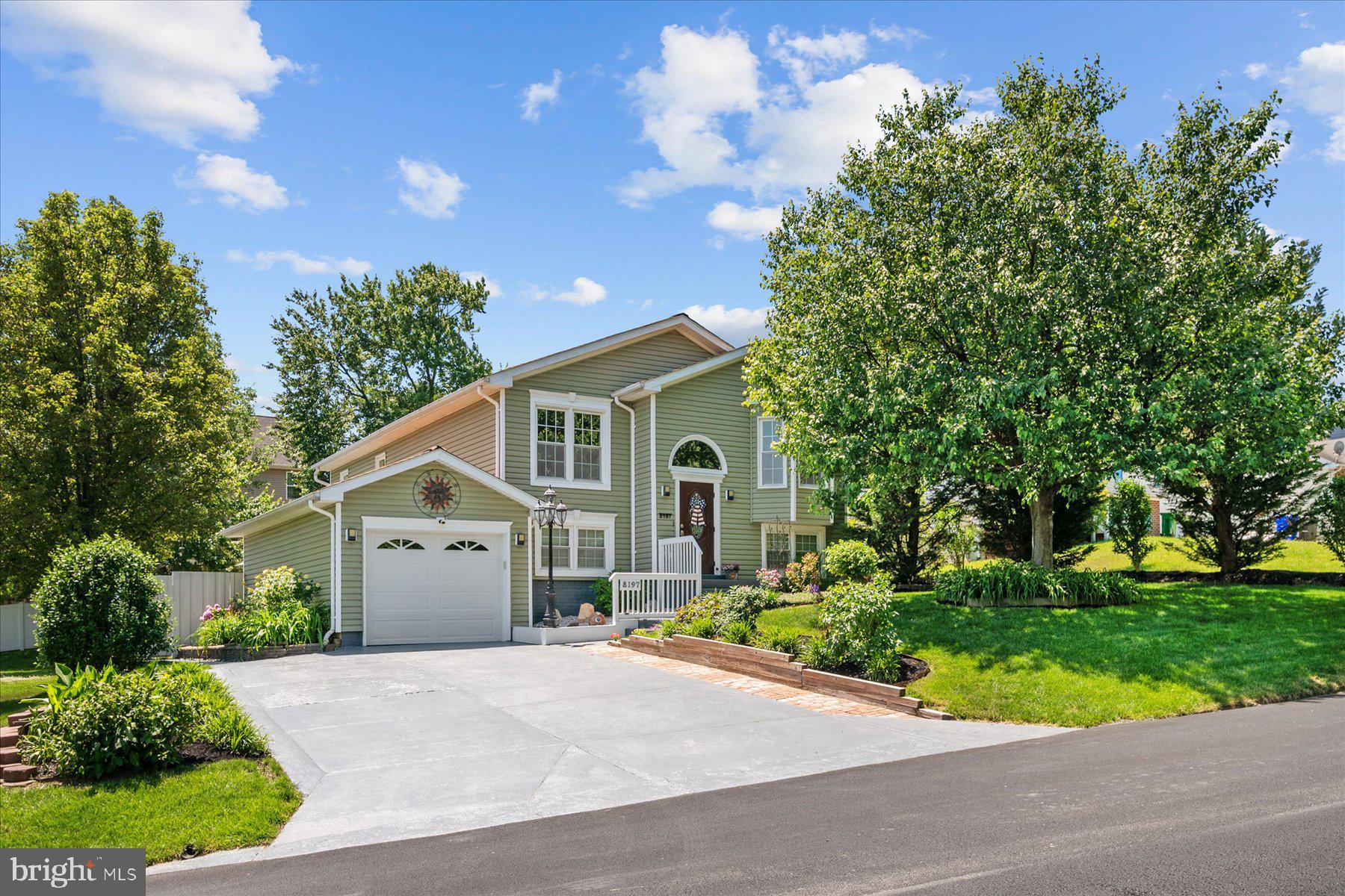 THE CEDARS - Residential