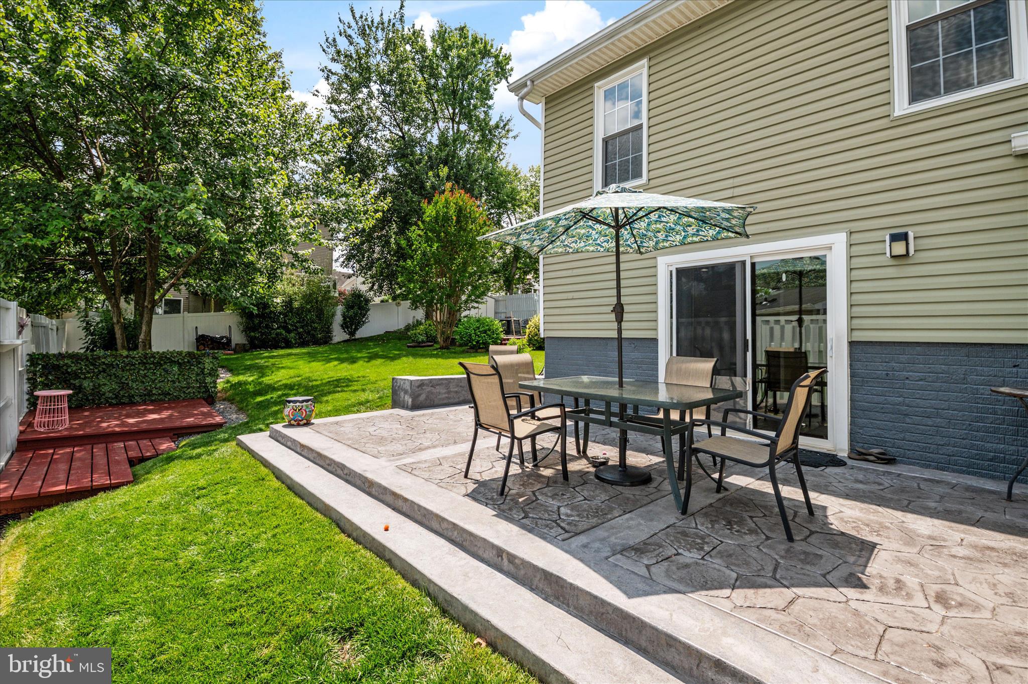 THE CEDARS - Residential