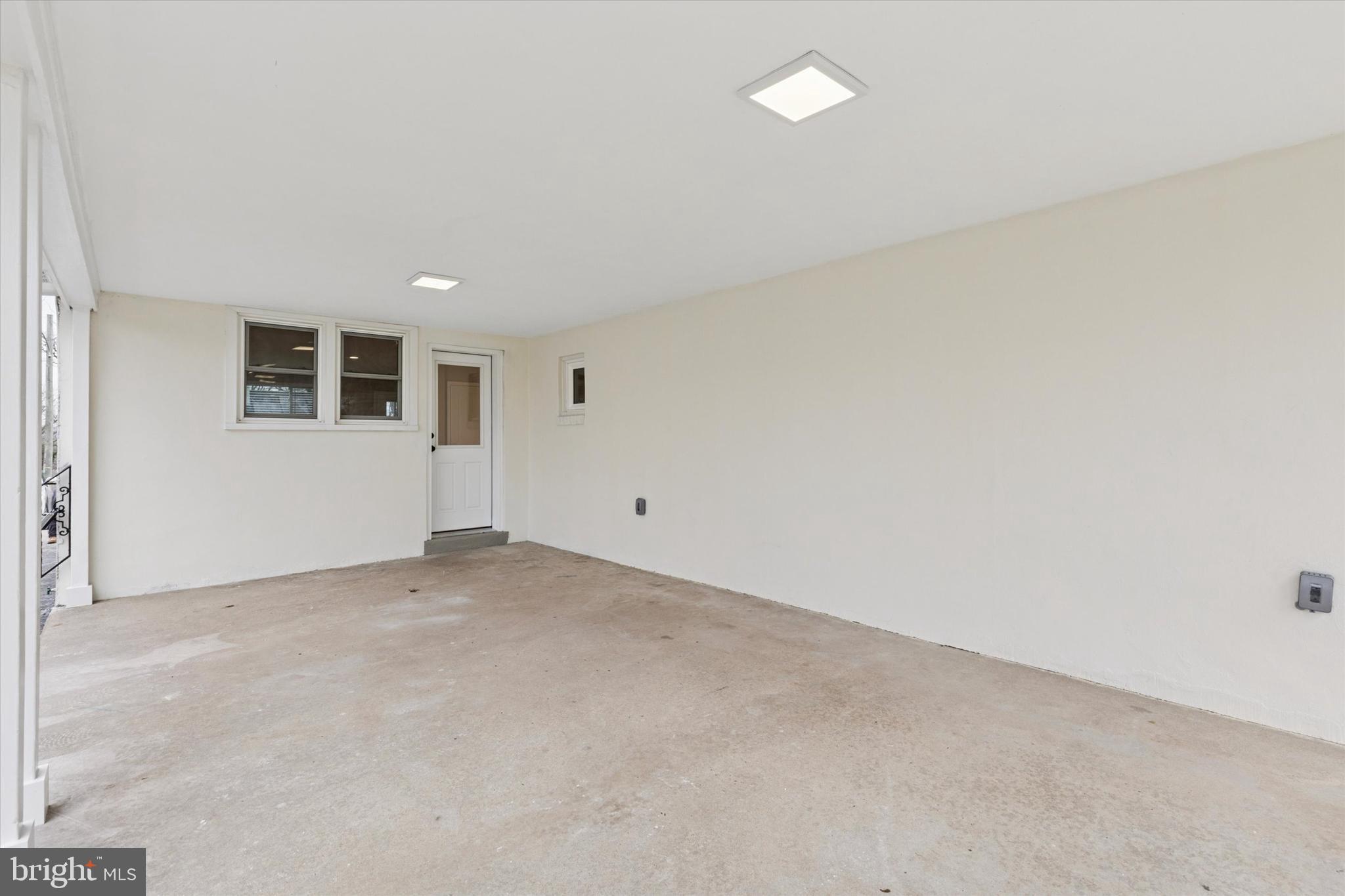 NORRISTOWN - Residential