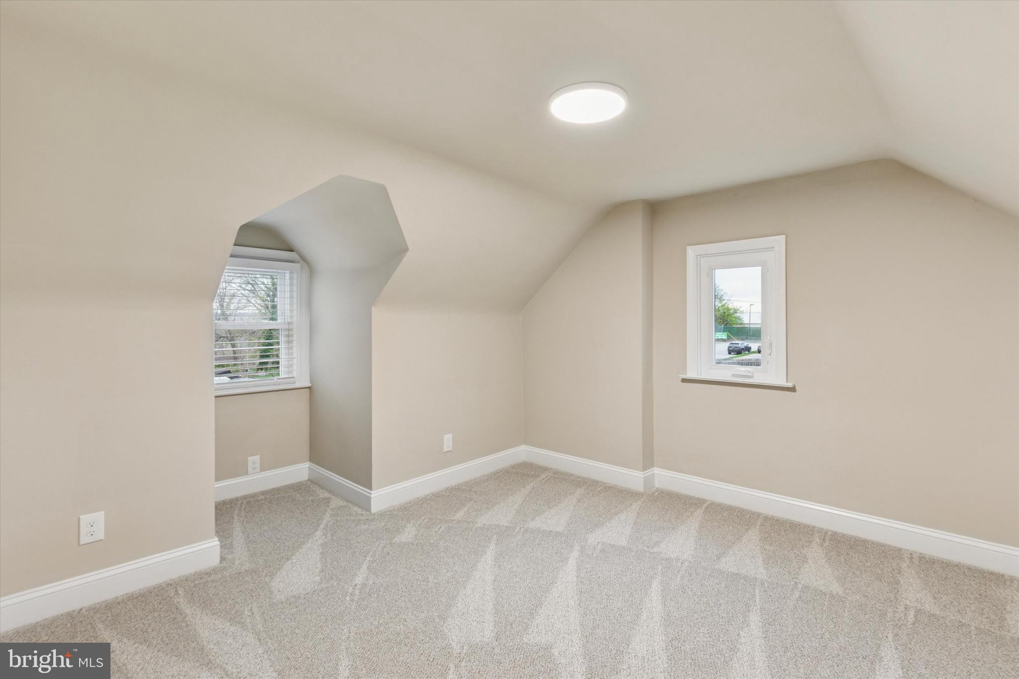 NORRISTOWN - Residential