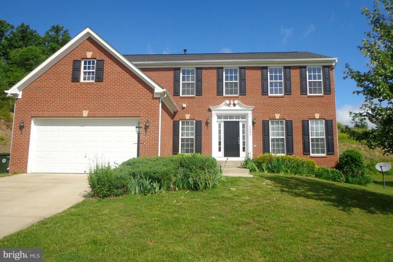 COUNTRY CLUB ESTATES - Residential
