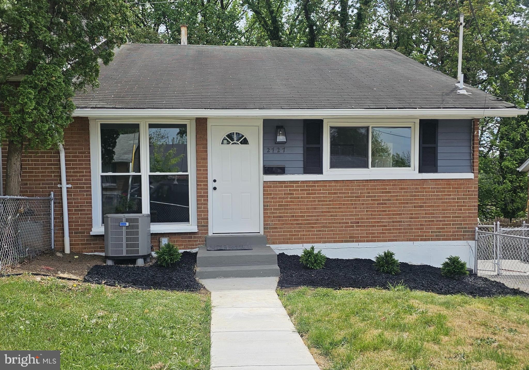 2727 Bellbrook Street is ready to make a lasting first impression!
If you’ve been looking for a fresh, comfortable, move-in ready home, this beautifully updated
two-level home deserves your attention.
Natural light fills the main level, highlighting brand-new windows, fresh paint, and stylish wide-
plank laminate flooring.
The heart of the home is the gorgeous brand-new kitchen with sleek cabinetry, modern
countertops, and all-new stainless steel appliances, completely ready for everyday meals and
weekend hosting.
You’ll find three generously sized bedrooms on the main level, along with a beautifully renovated
full bathroom complete with new tile, tub, vanity, toilet, lighting, and fixtures.
Downstairs, the fully finished walkout basement offers you the space you’ve been looking for.
With a fourth bedroom, second renovated full bathroom, and spacious living area, you now have
room for guests, a home office, recreation space, or simply a place to spread out and breathe.
Step outside to a private backyard with space to relax, gather, garden, grill, or for quiet evenings.
You’re minutes from Naylor Road Metro, National Harbor, MGM, Tanger Outlets, Washington,
D.C., major commuter routes, parks, shopping, museums, and stadiums.
If you’ve been looking for a home that feels inviting, practical, and full of possibility, this may be
the one. Come see it for yourself .....You will know it when you walk in!