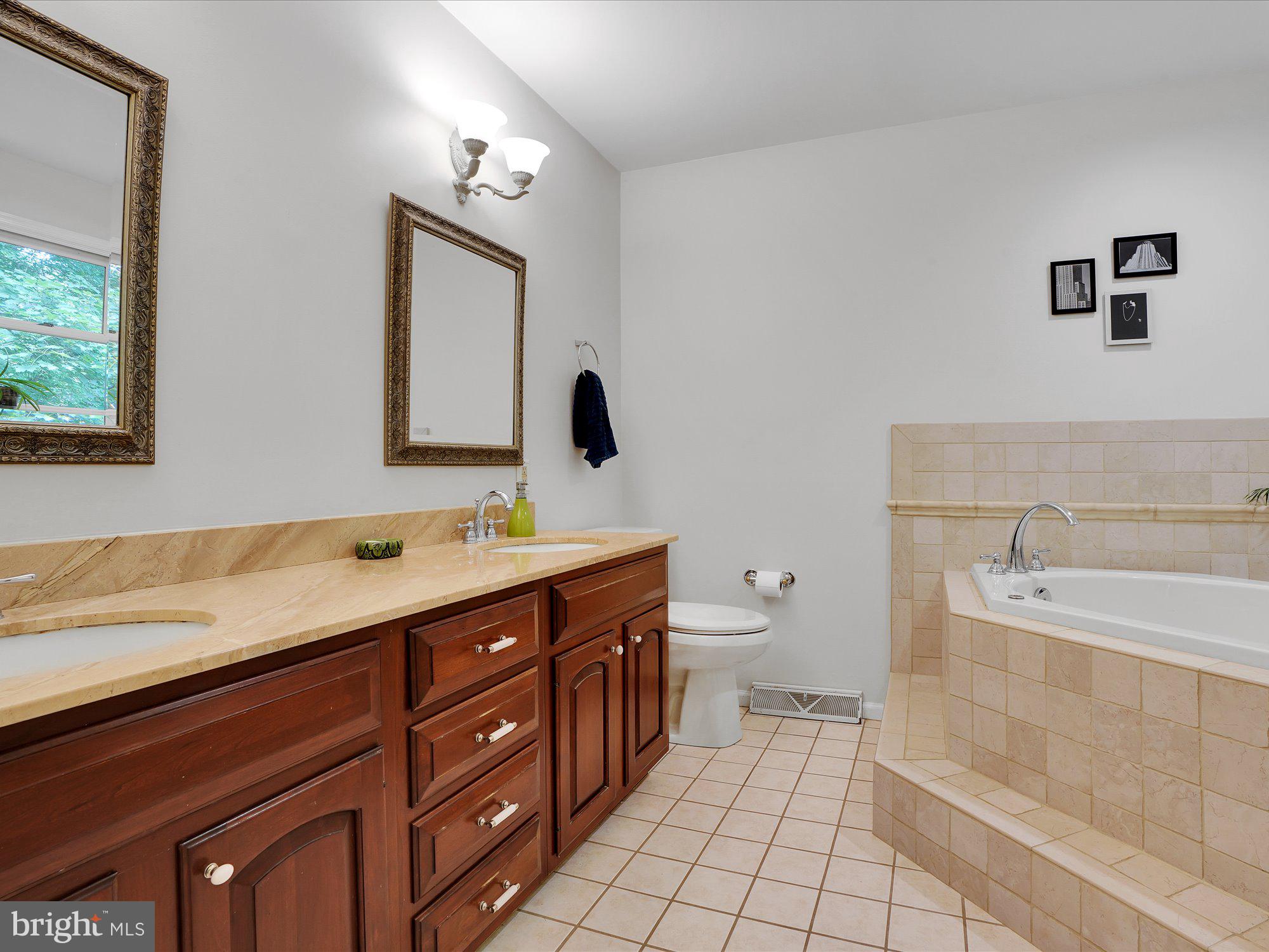 STONEY RUN - Residential
